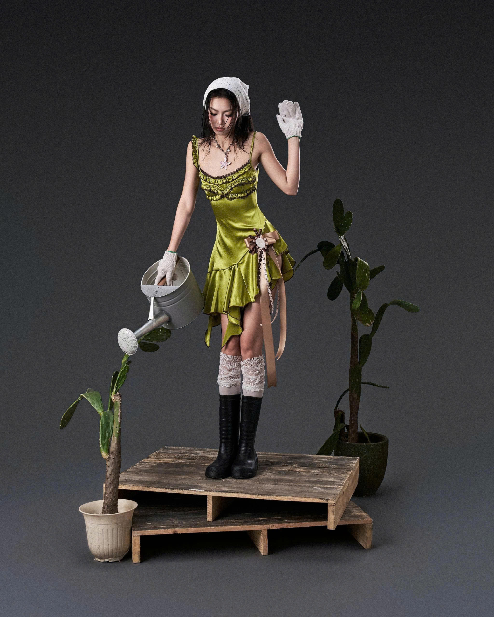 Đầm ngắn hai dây lụa Triều Dương phối bèo vạt xéo xanh lá mạ - Fern Dress