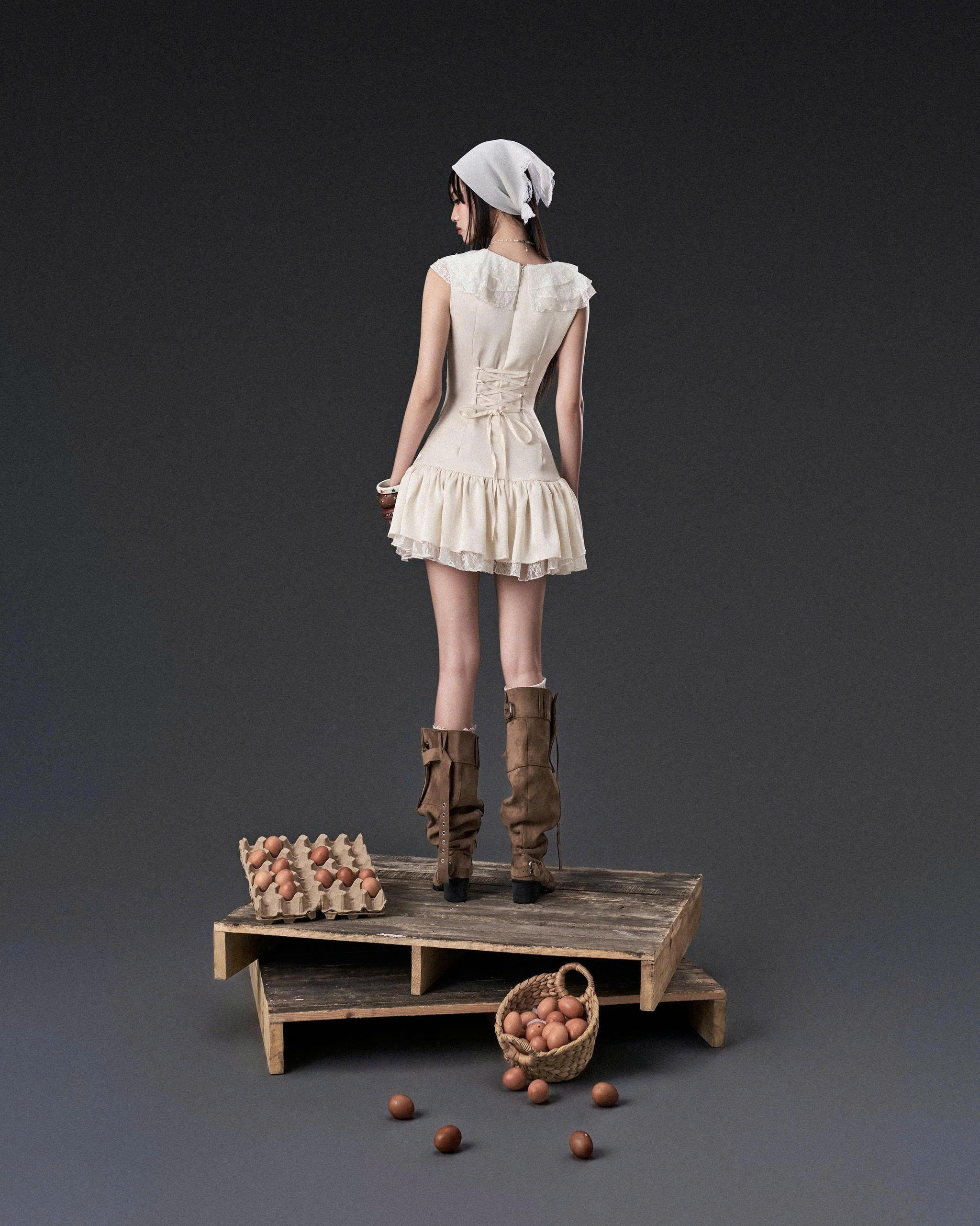 Đầm ngắn màu kem cổ V đuôi xòe layer 2 lớp - Eggshell Dress
