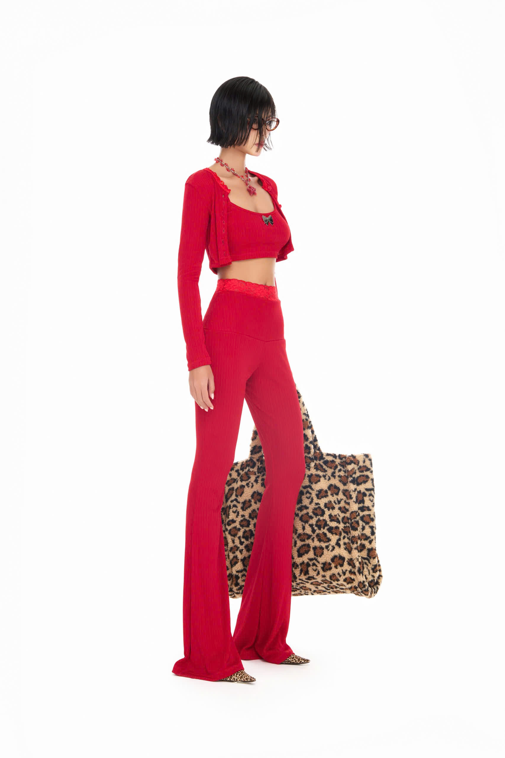 Quần dài ống loe phối ren đỏ - Red Melor Pants