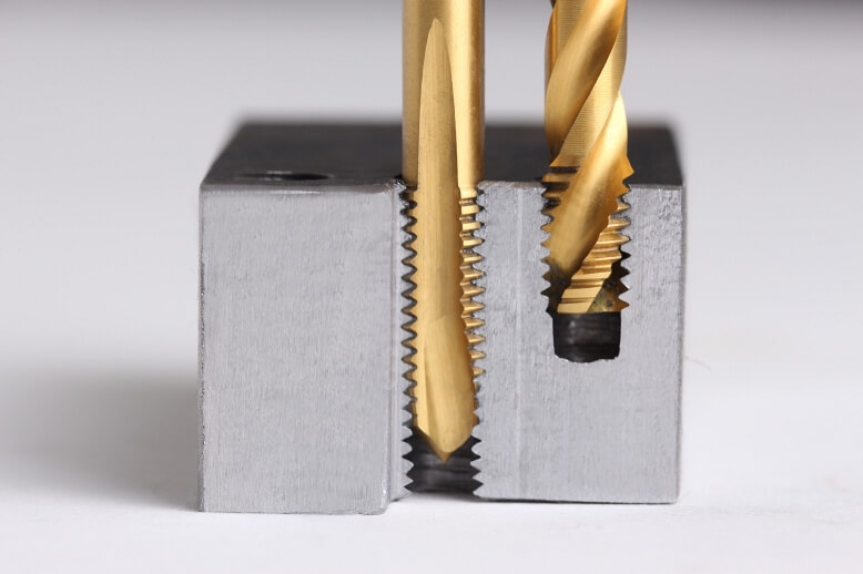 Vì sao lắp ren cấy Helicoil phải dùng taro chuyên dụng?