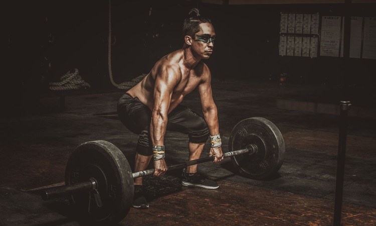 Tập gym đúng cách giúp tăng testosterone tự nhiên