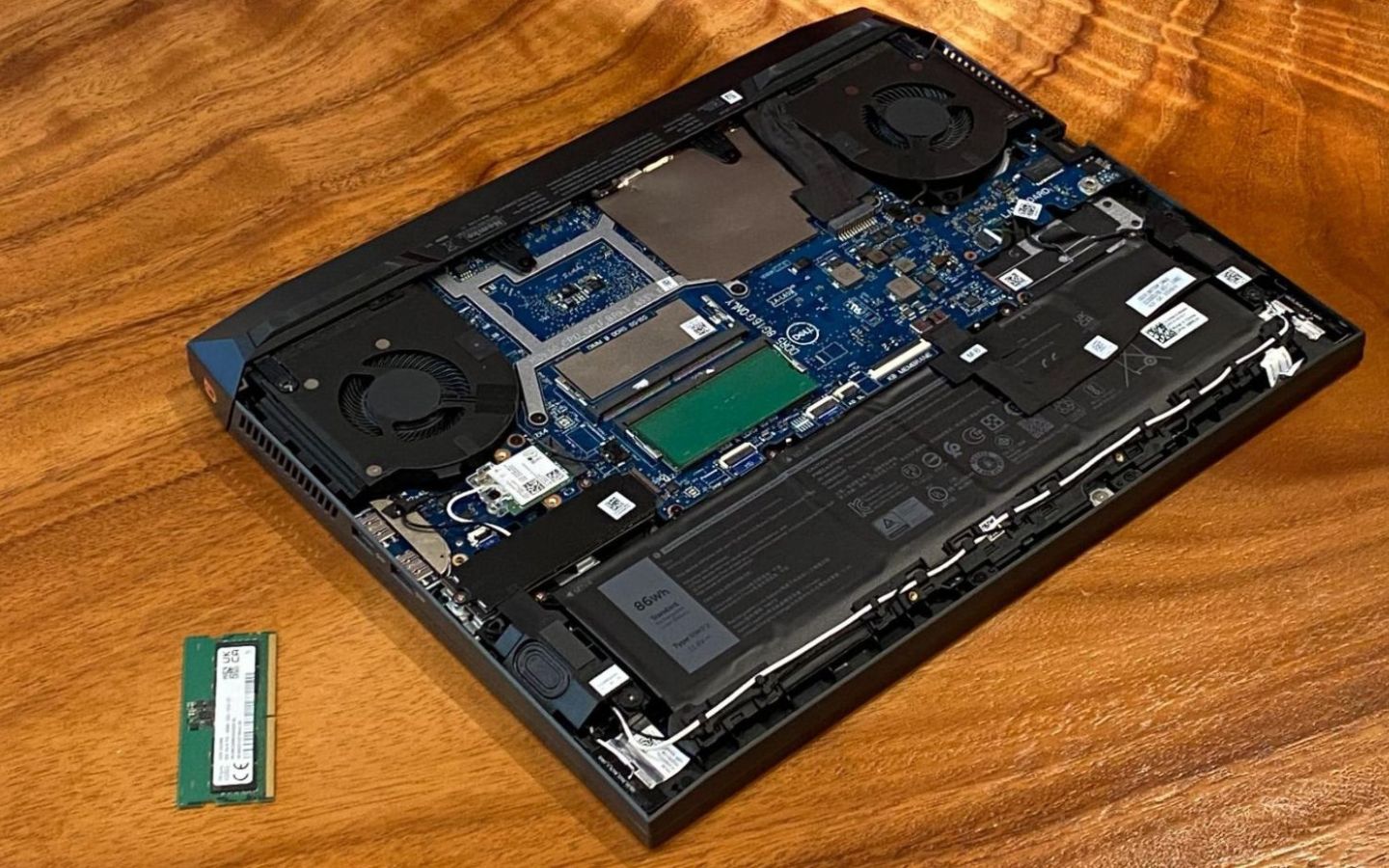 Nâng cấp laptop bắt đầu từ đâu? Hướng dẫn từ A đến Z