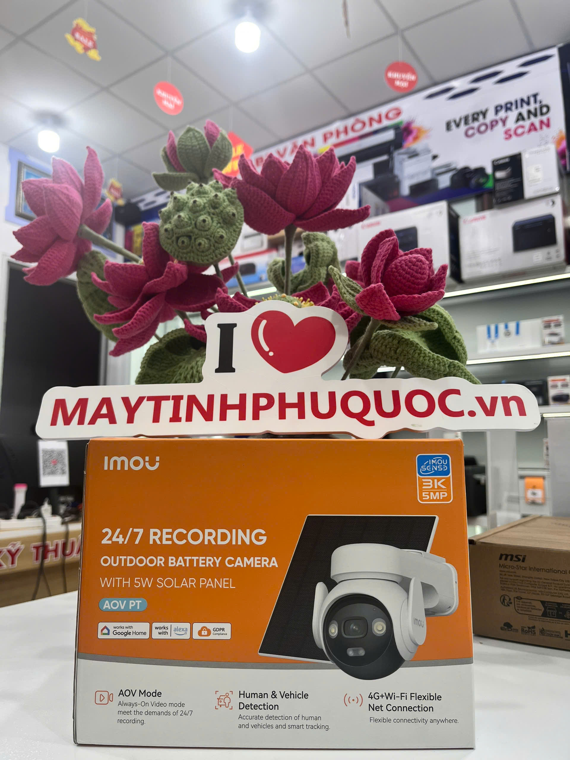 camera năng lượng mặt trời