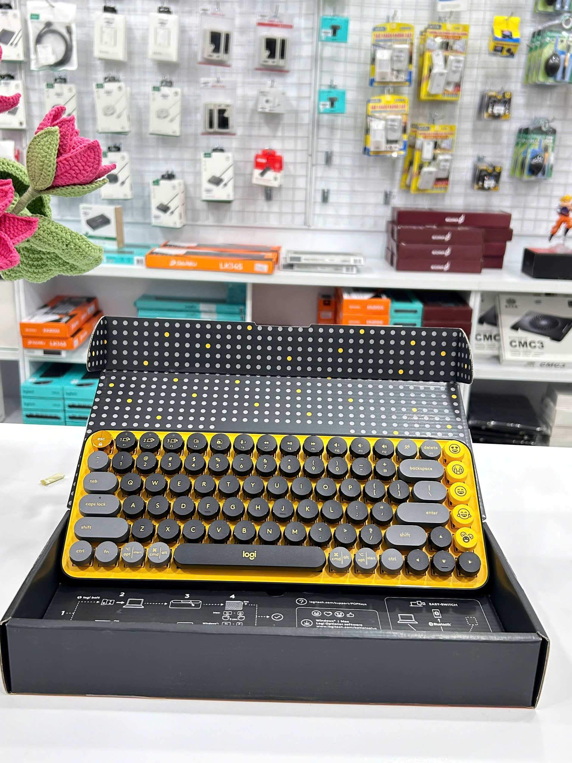 Bàn Phím Cơ Bluetooth Logitech – Keycap PBT