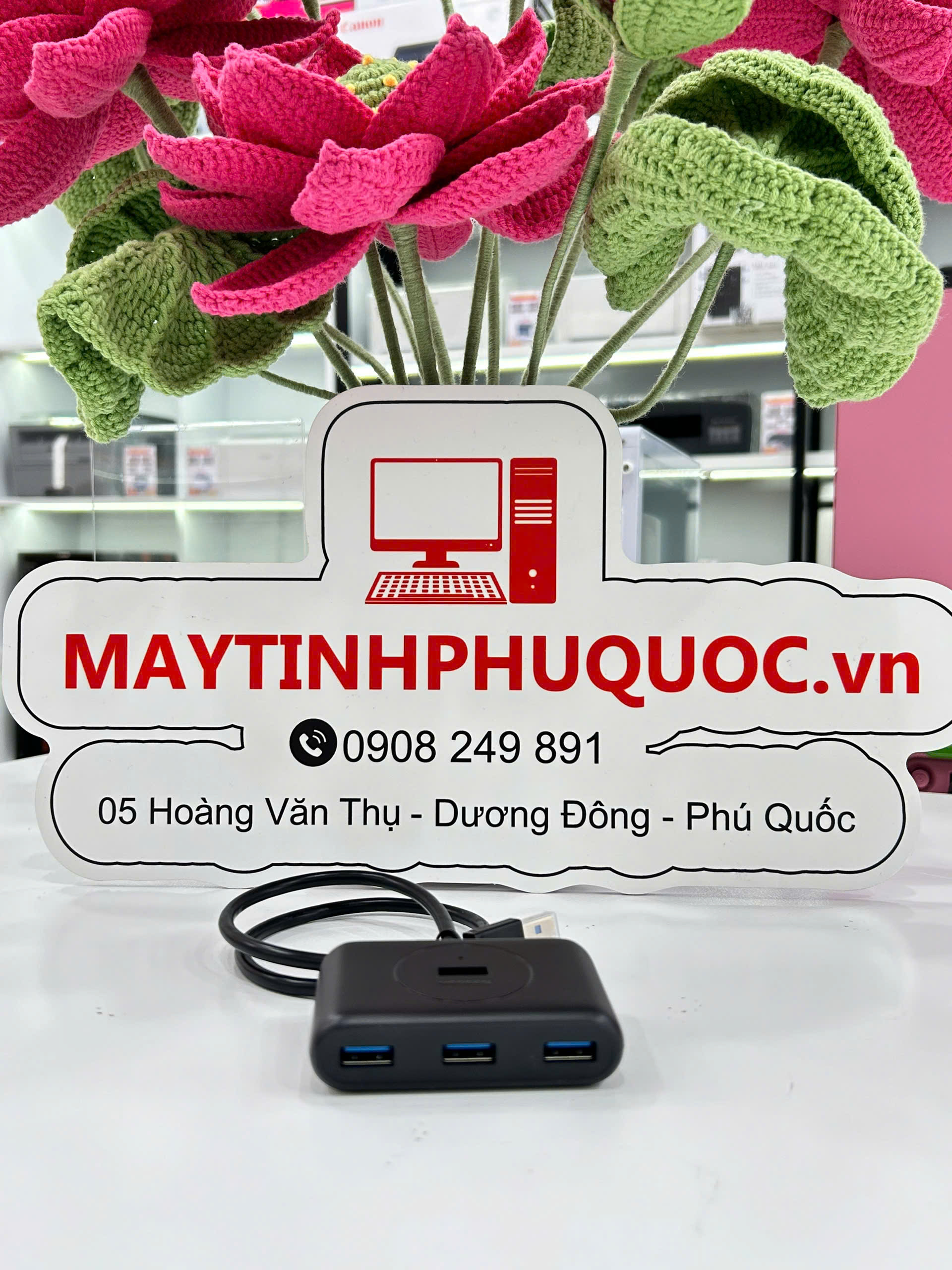 Bộ chia Hub USB 3.0 4 cổng màu đen dài 50cm Ugreen