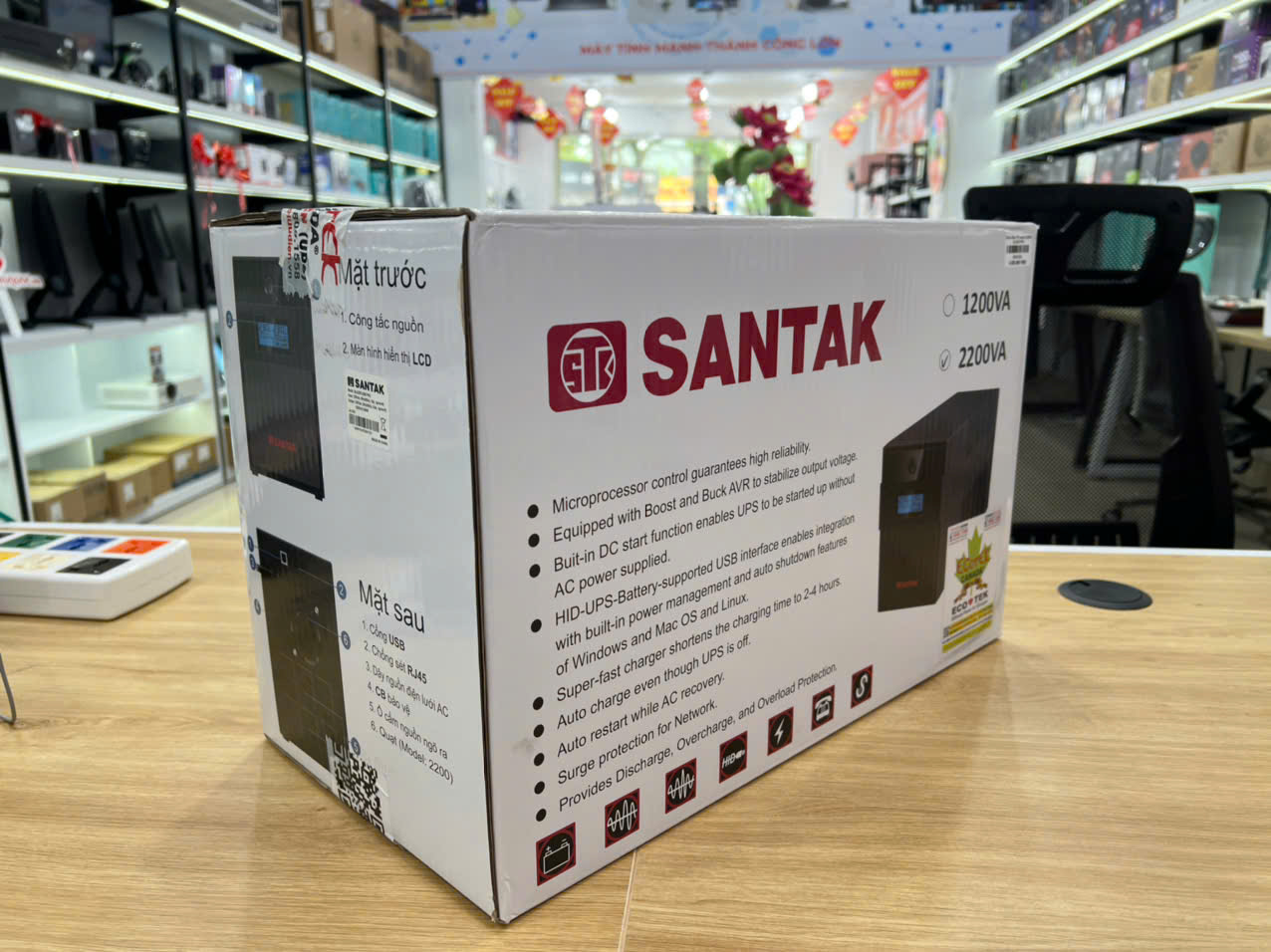 Bộ Lưu Điện UPS Santak Blazer Pro 2200