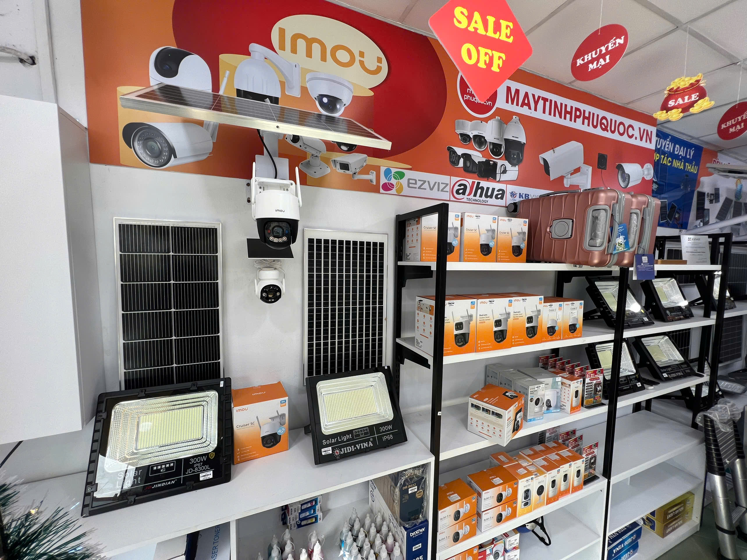 Camera IMOU IPC-K7FP-3H0TE sử dụng năng lượng mặt trời