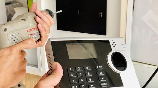 Cài đặt máy chấm công - Dịch vụ máy chấm công Phú Quốc | Máy Tính Phú Quốc | Vi Tính Hải Đăng