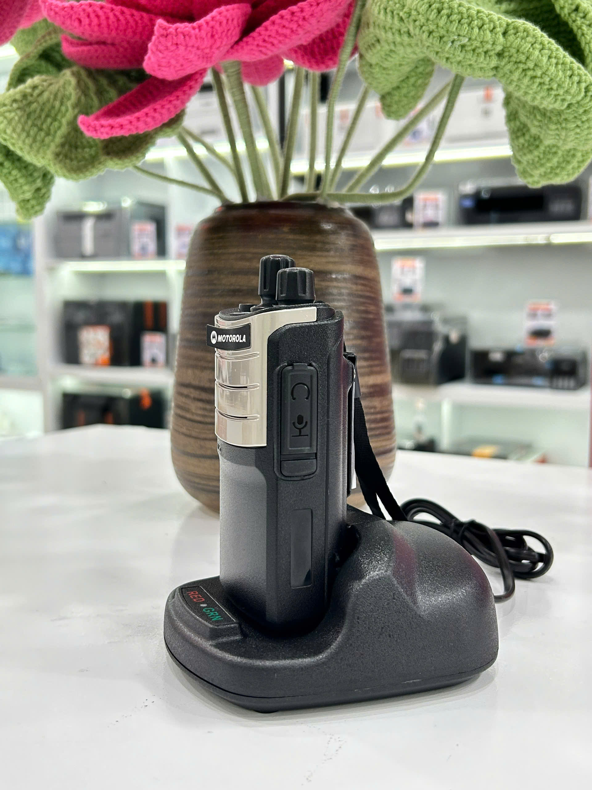 Máy bộ đàm Motorola VX-4610