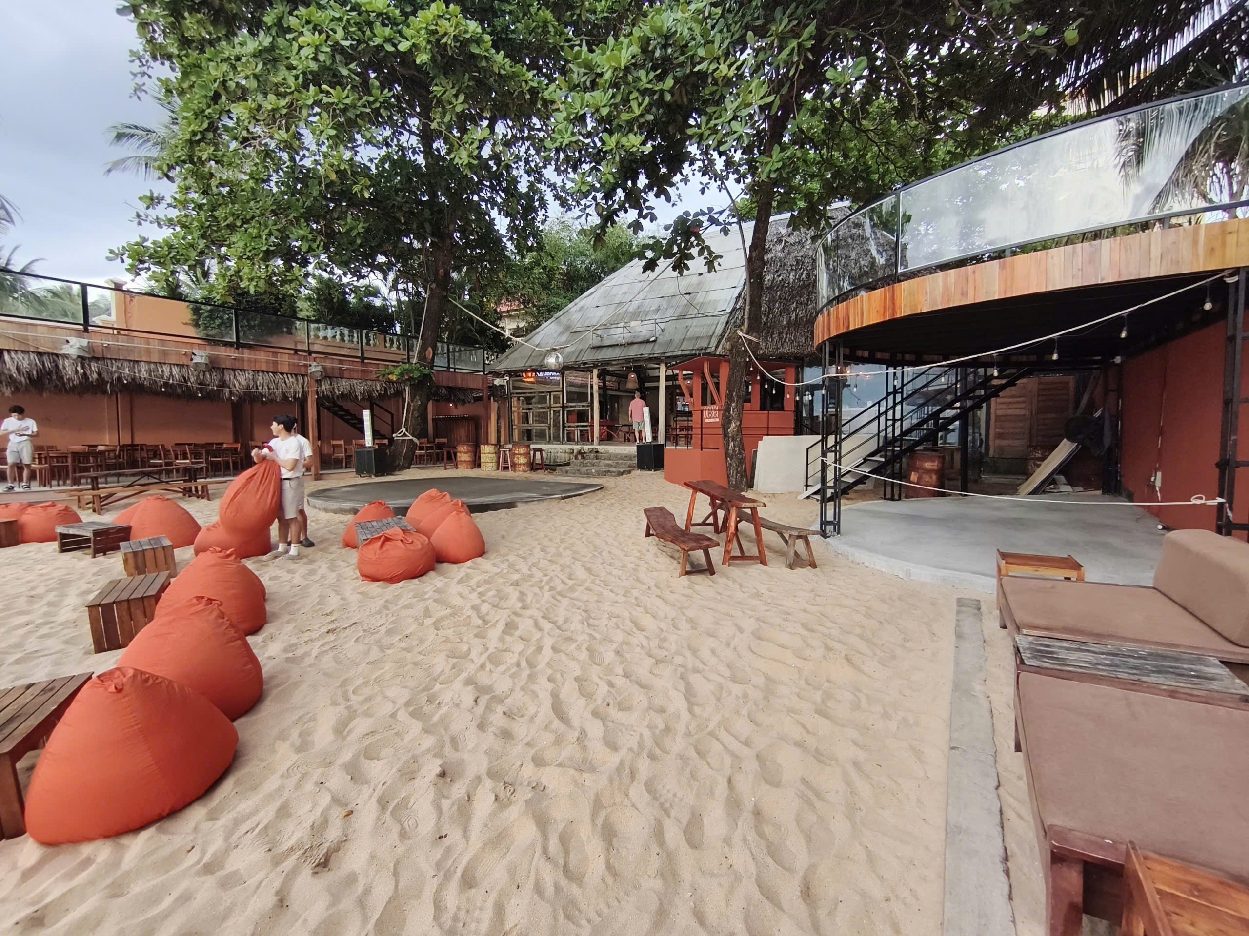 Lắp Đặt Camera Cho Khu Vực Ven Biển, Môi Trường Ẩm Mặn – Dịch Vụ Lắp Đặt Camera Phú Quốc | Máy Tính Phú Quốc | Vi Tính Hải Đăng