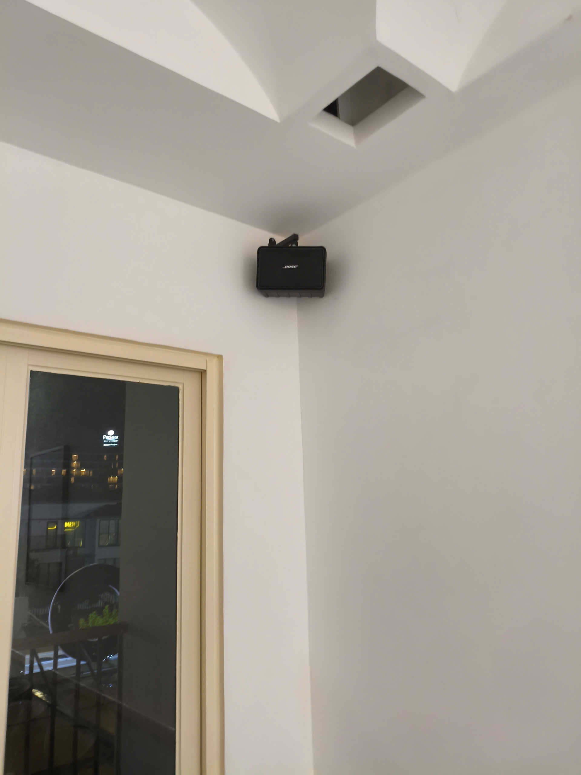 Thi công âm thanh cho cửa hàng, showroom – Dịch Vụ Thi Công Lắp Đặt Phú Quốc | Máy Tính Phú Quốc | Vi Tính Hải Đăng