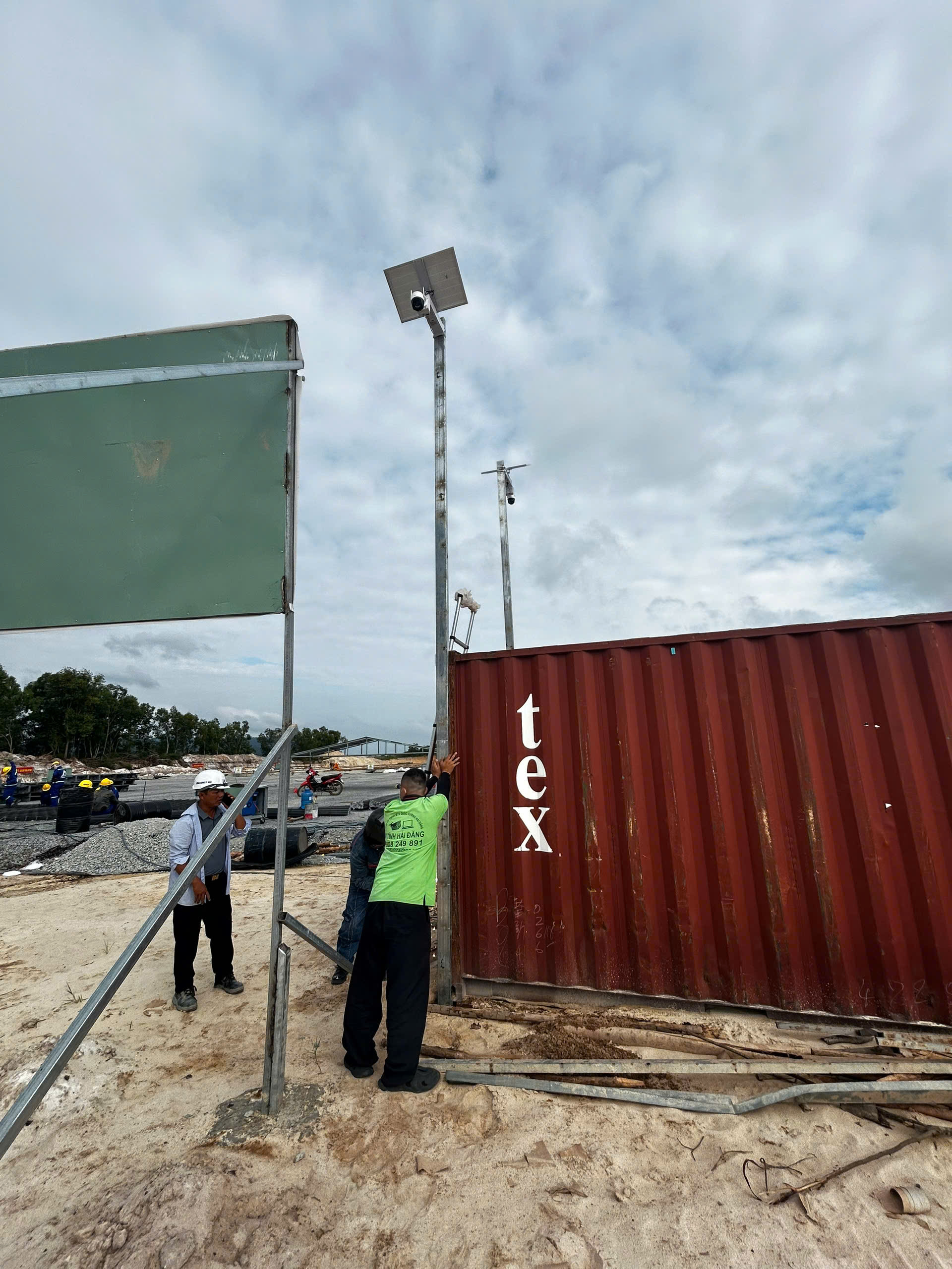 Camera Năng Lượng Mặt Trời Tại Phú Quốc – Giải Pháp Giám Sát Không Cần Điện – Dịch Vụ Lắp Đặt Camera Phú Quốc | Máy Tính Phú Quốc | Vi Tính Hải Đăng