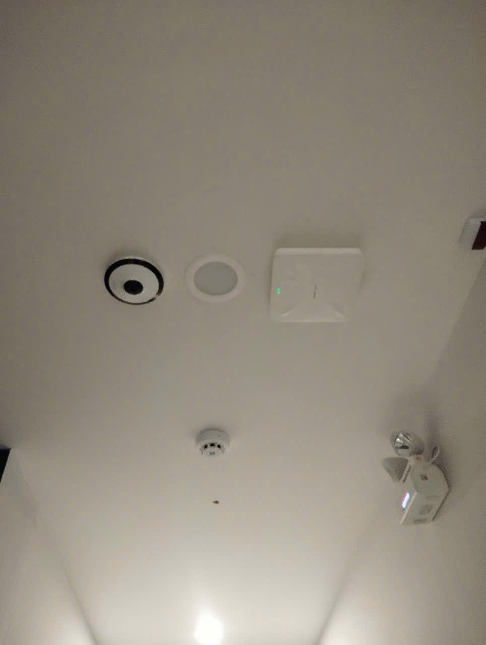 Lắp đặt camera kết hợp mạng LAN – WiFi – Internet – Dịch Vụ Lắp Đặt Camera Phú Quốc | Máy Tính Phú Quốc | Vi Tính Hải Đăng