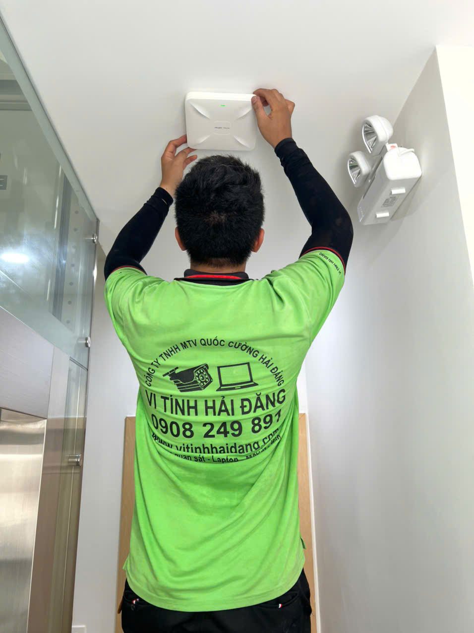 Thi công WiFi nội bộ cho văn phòng công ty – Dịch Vụ Thi Công Lắp Đặt Phú Quốc | Máy Tính Phú Quốc | Vi Tính Hải Đăng