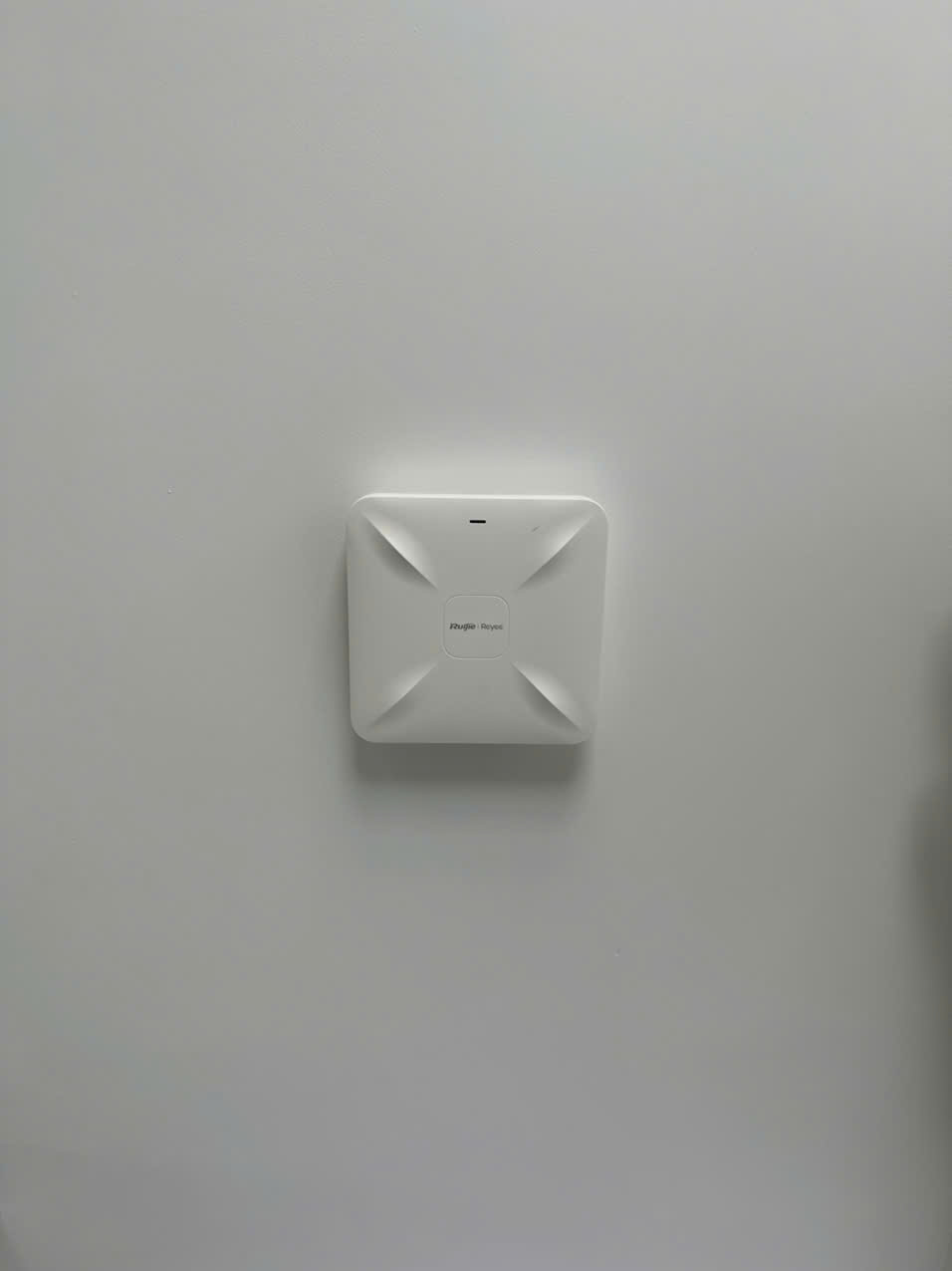 Lắp đặt camera kết hợp mạng LAN – WiFi – Internet – Dịch Vụ Lắp Đặt Camera Phú Quốc | Máy Tính Phú Quốc | Vi Tính Hải Đăng