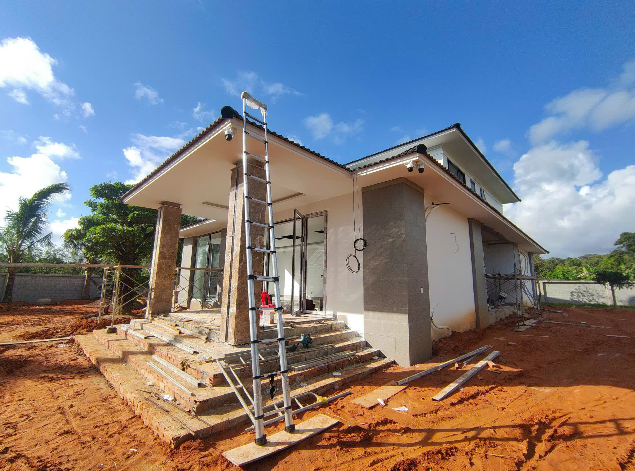 Thi Công Camera Nhà Mới Xây – Đi Dây Âm Tường Từ Đầu – Dịch Vụ Lắp Đặt Camera Phú Quốc | Máy Tính Phú Quốc | Vi Tính Hải Đăng