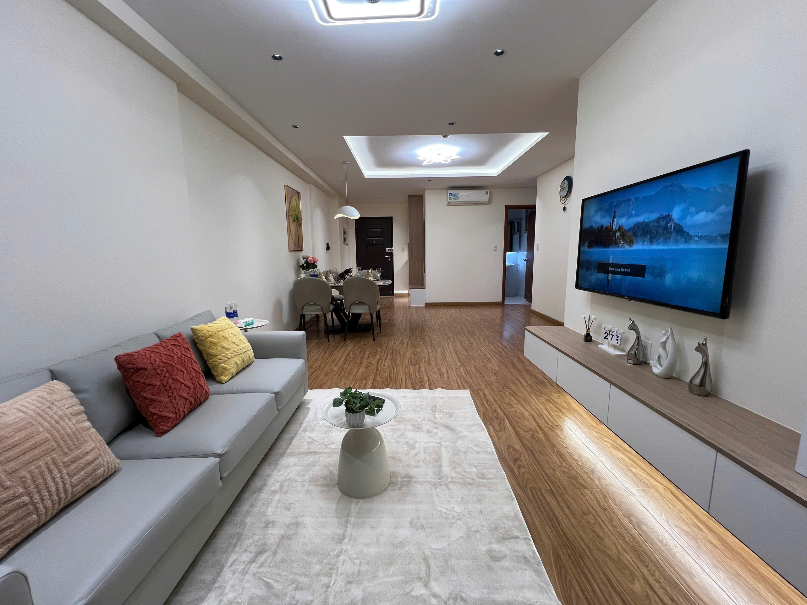 PHU MY HUNG SCENIC VALLEY APARTMENT WITH 2 BEDROOMS FOR RENT - 77M2 - FULLY FURNISHED