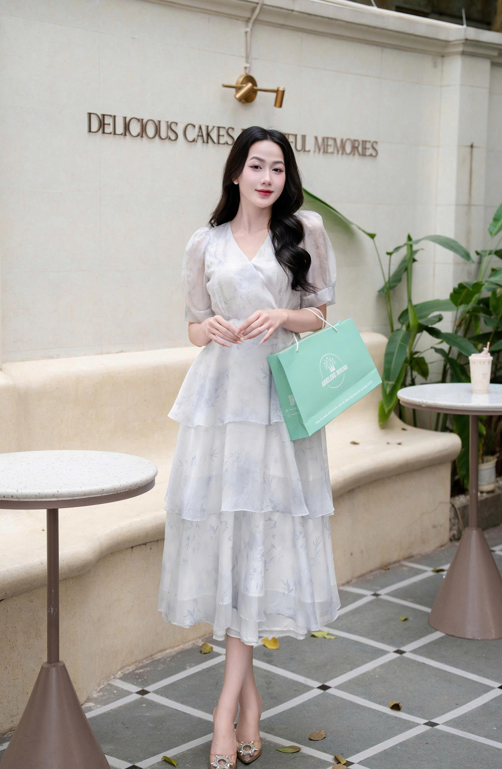 ADELINE HOUSE - VÁY HOA CỔ CHỮ V THANH LỊCH – NHẸ NHÀNG TK114.2