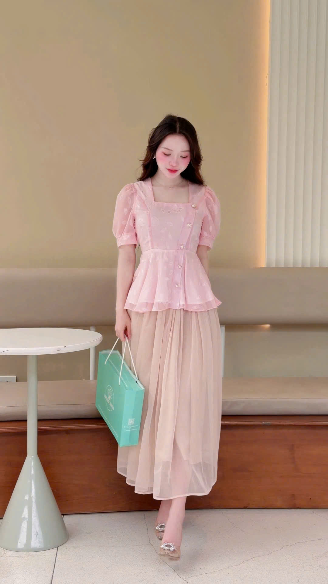 ADELINE HOUSE -  SET ÁO VOAN TIỂU THƯ TAY PHỒNG + CHÂN VÁY MIDI DÀI- TK 181.2+166.3