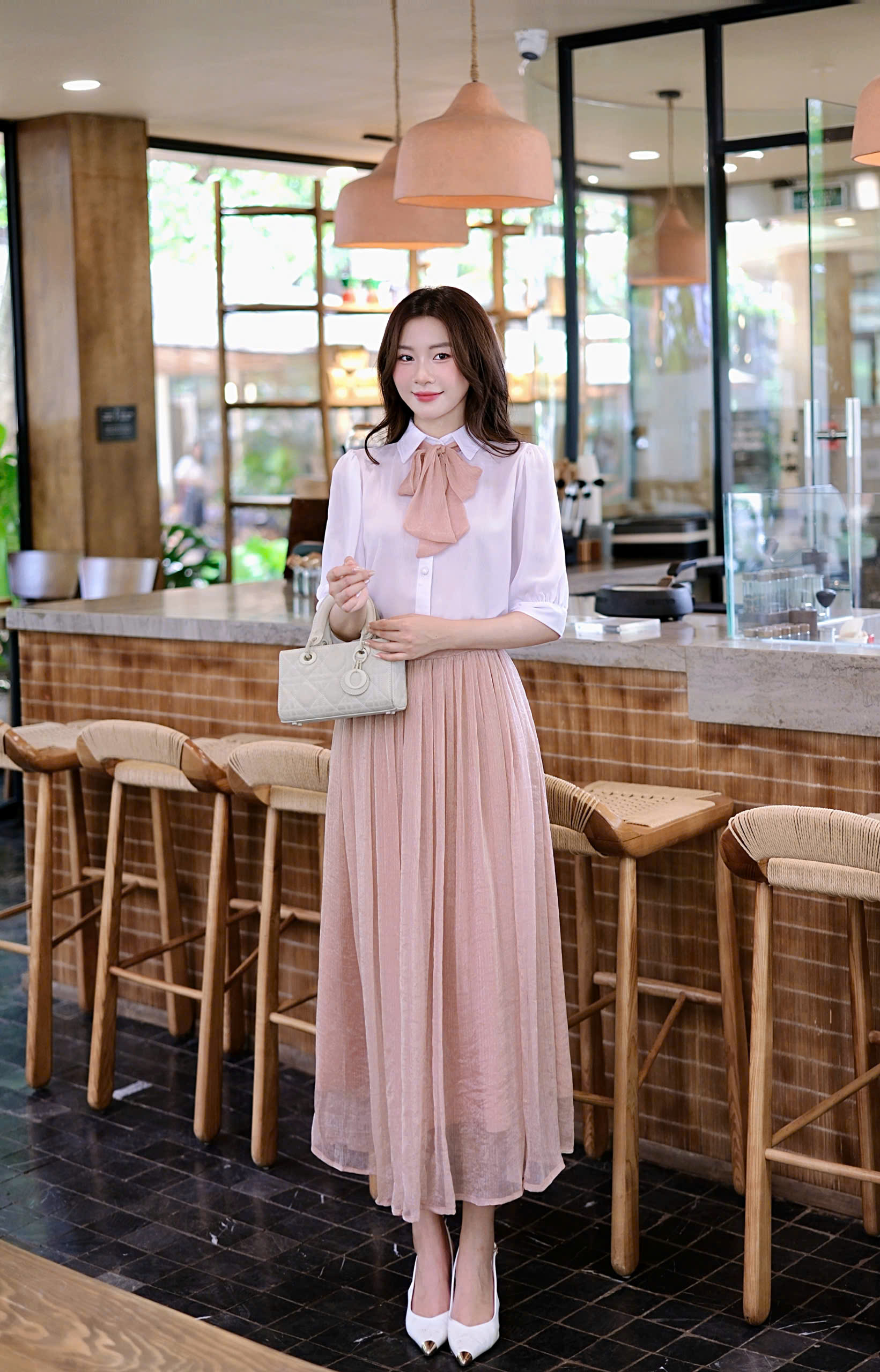 ADELINE HOUSE- Set Tiểu Thư Áo Sơ Mi Nơ Cổ Chân Váy Midi Xếp Ly- TK28.2 NÂU HỒNG