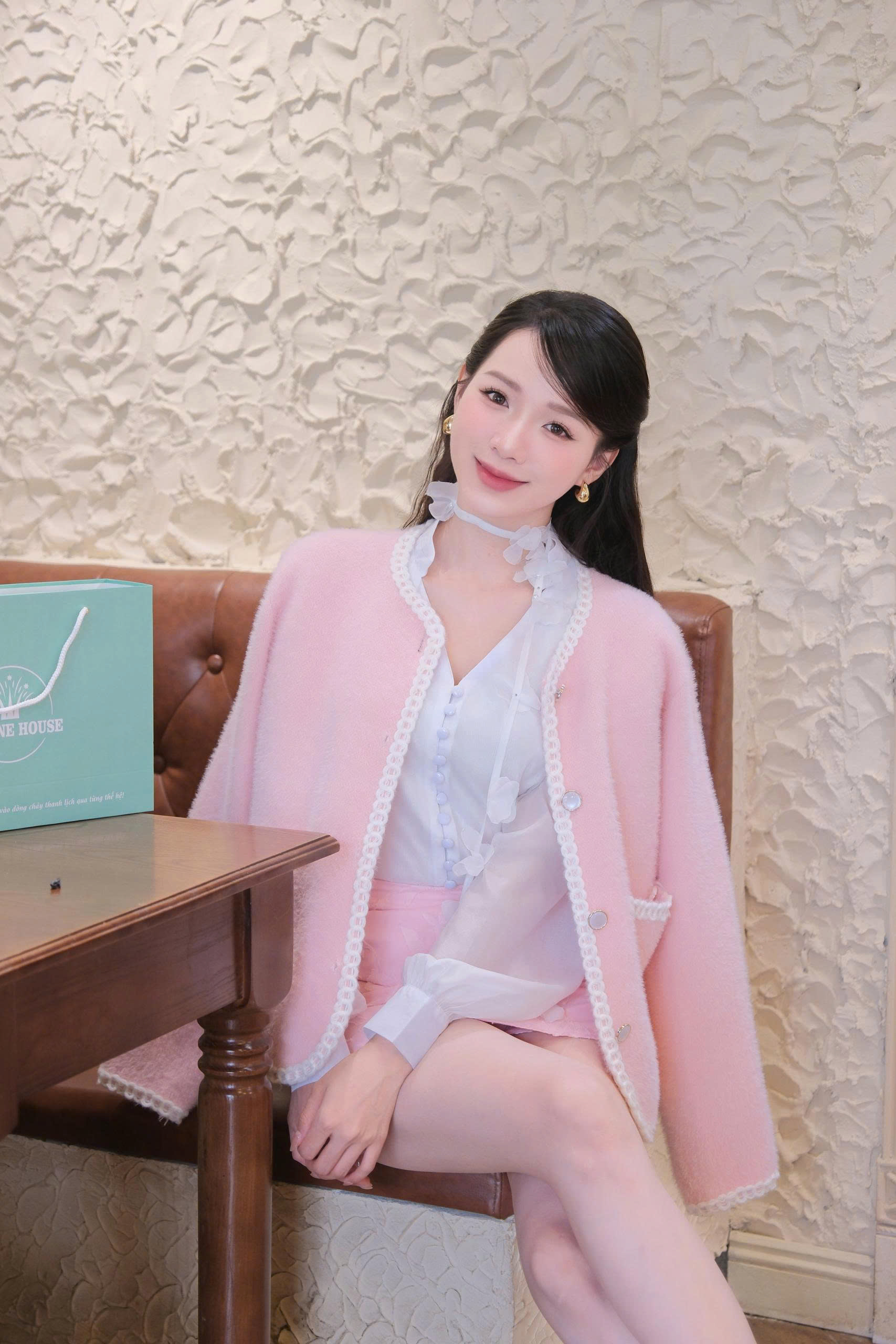 ADELINE HOUSE- ÁO VEST DẠ LEN PINK TK141