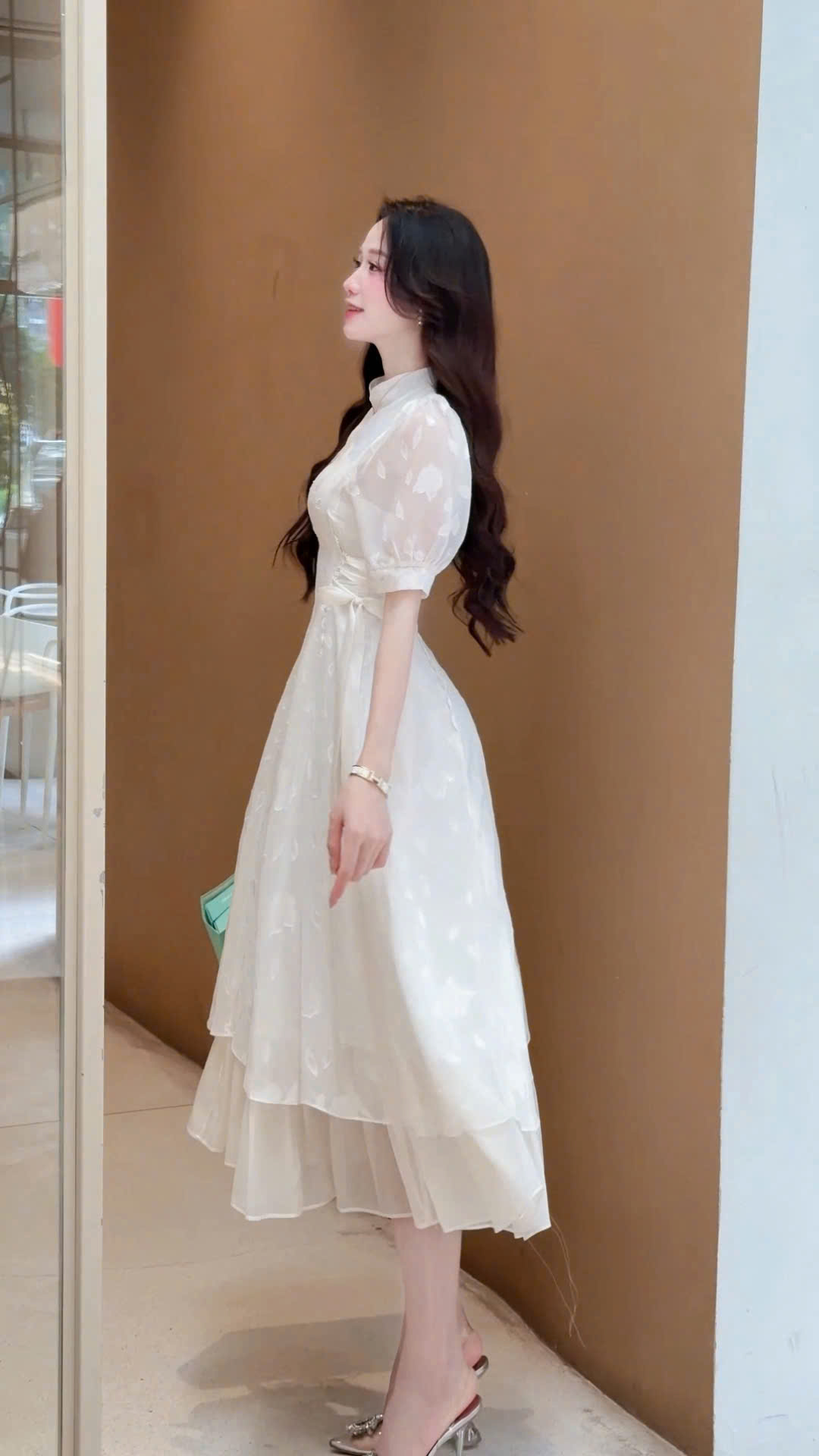 ADELINE HOUSE - VÁY TRẮNG THÊU HOA CHUẨN TIỂU THƯ- TK201.1