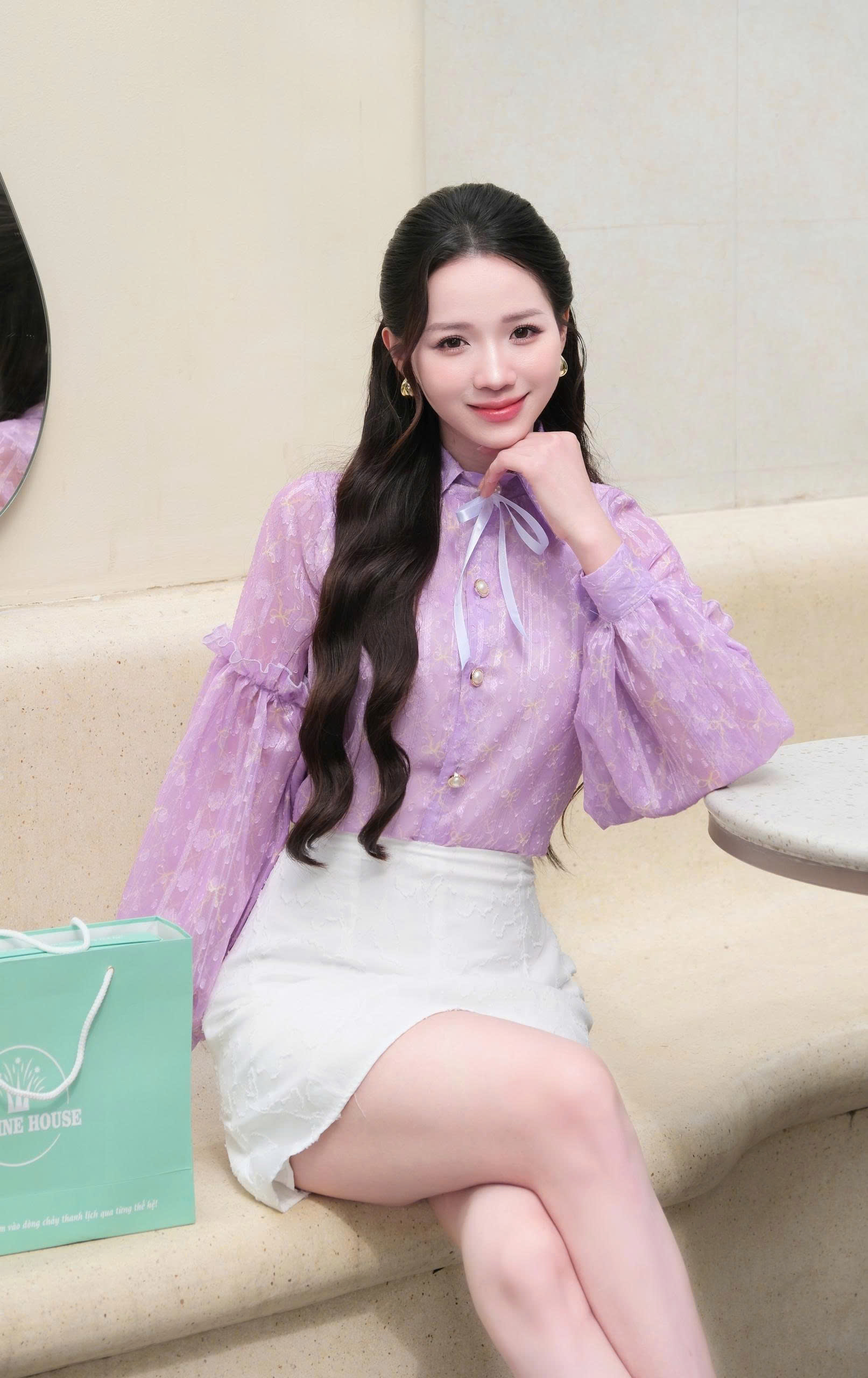 Adeline house - Chân váy MINI dáng A màu trắng thêu ren - TK137.3