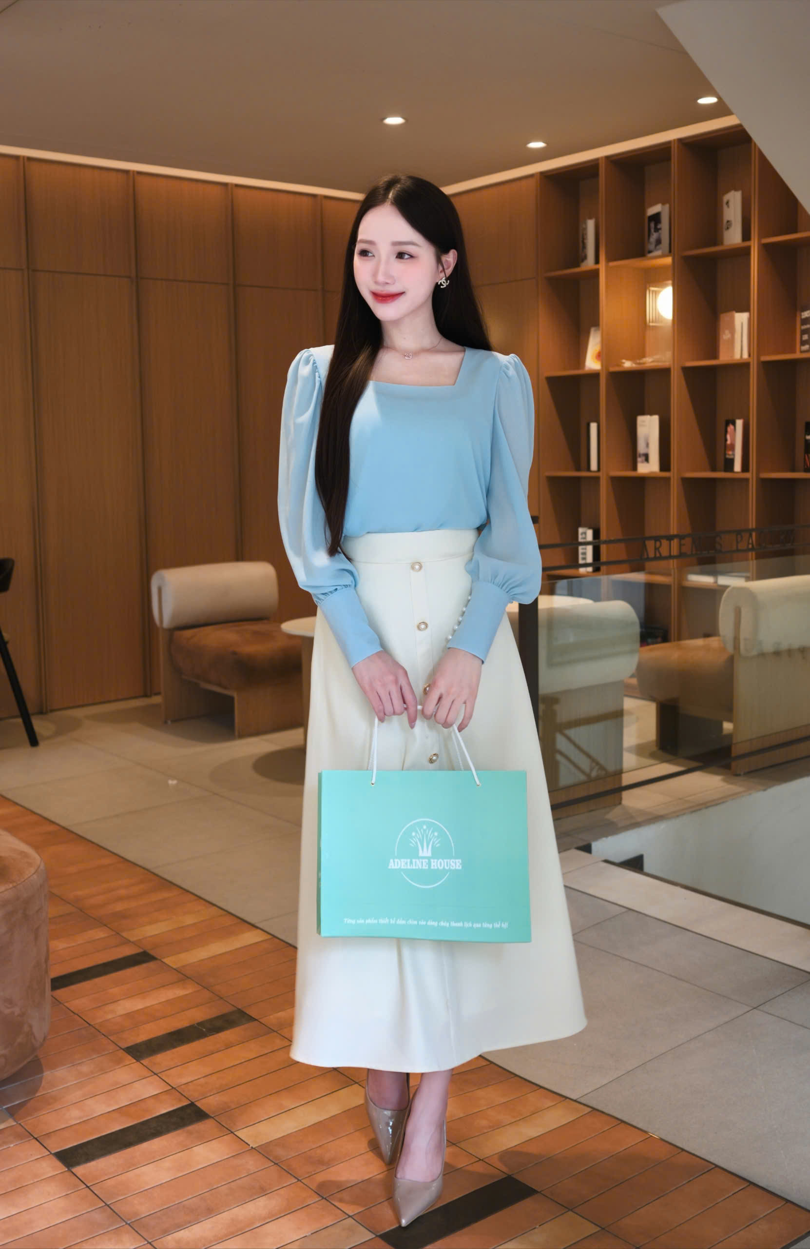 ADELINE HOUSE- SET XANH DƯƠNG PASTEL – CHÂN VÁY KEM DÁNG A- TK163.1