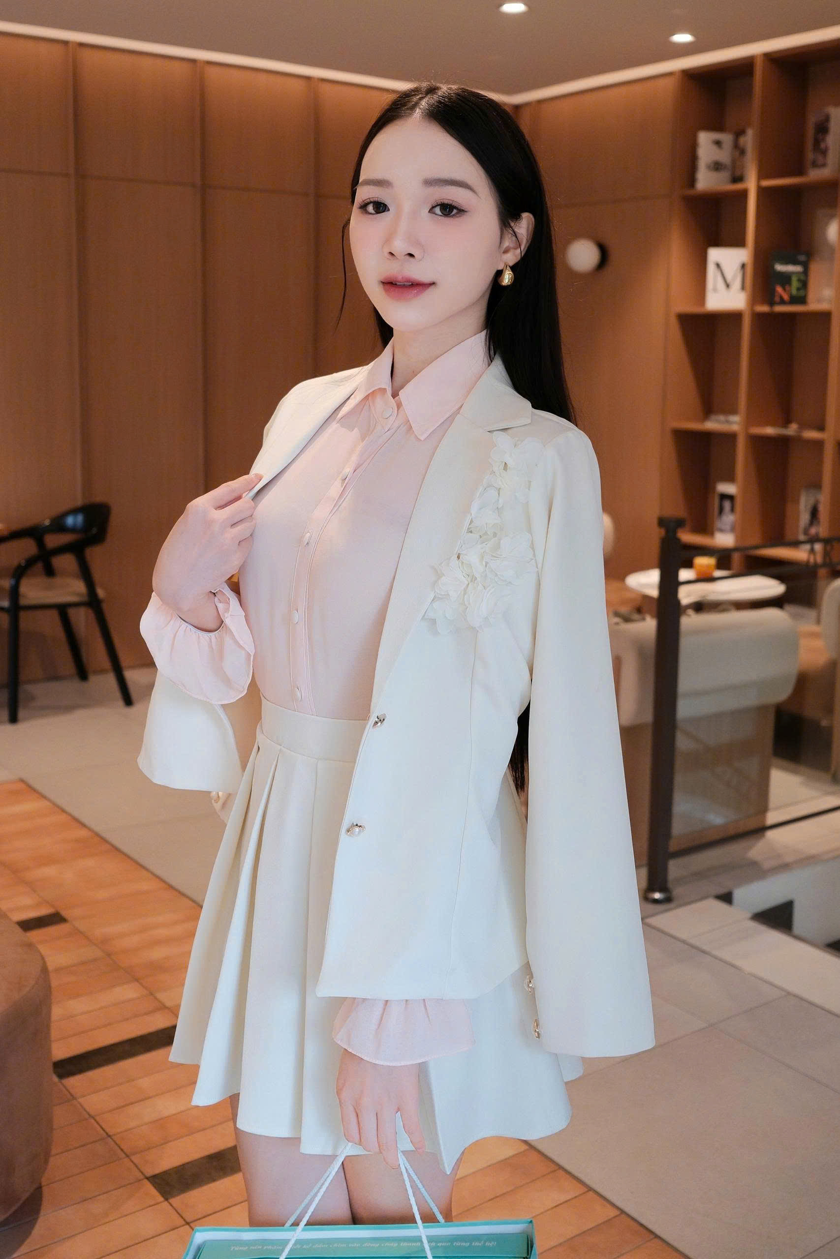 ADELINE HOUSE-✨ Set Áo Sơ Mi+ Chân Váy Xếp Ly Xinh Xắn- TK45.5 CAM NUDE
