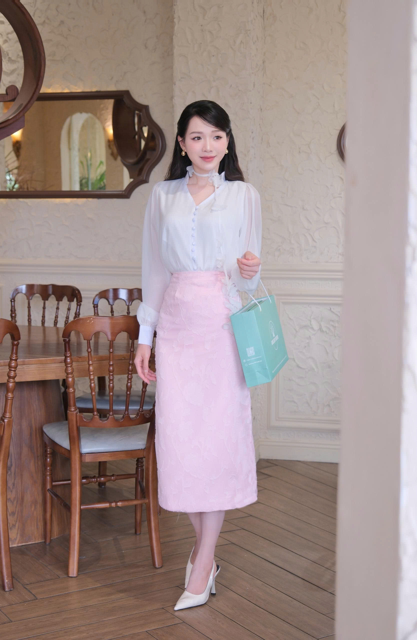 ADELINE HOUSE- Blossom Rose -midi TK136