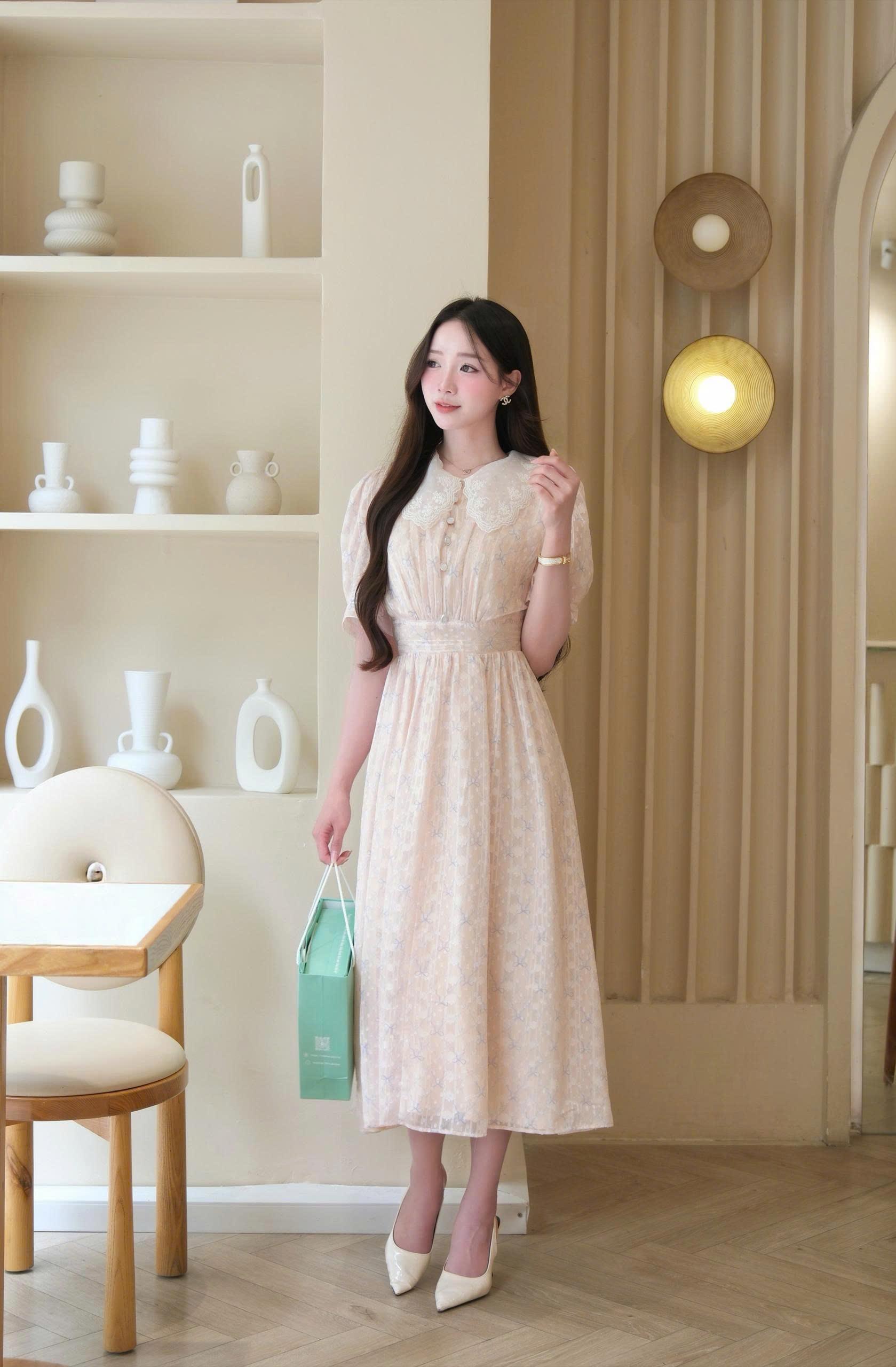 ADELINE HOUSE- VÁY HOA CỔ REN THANH LỊCH - TK180.1