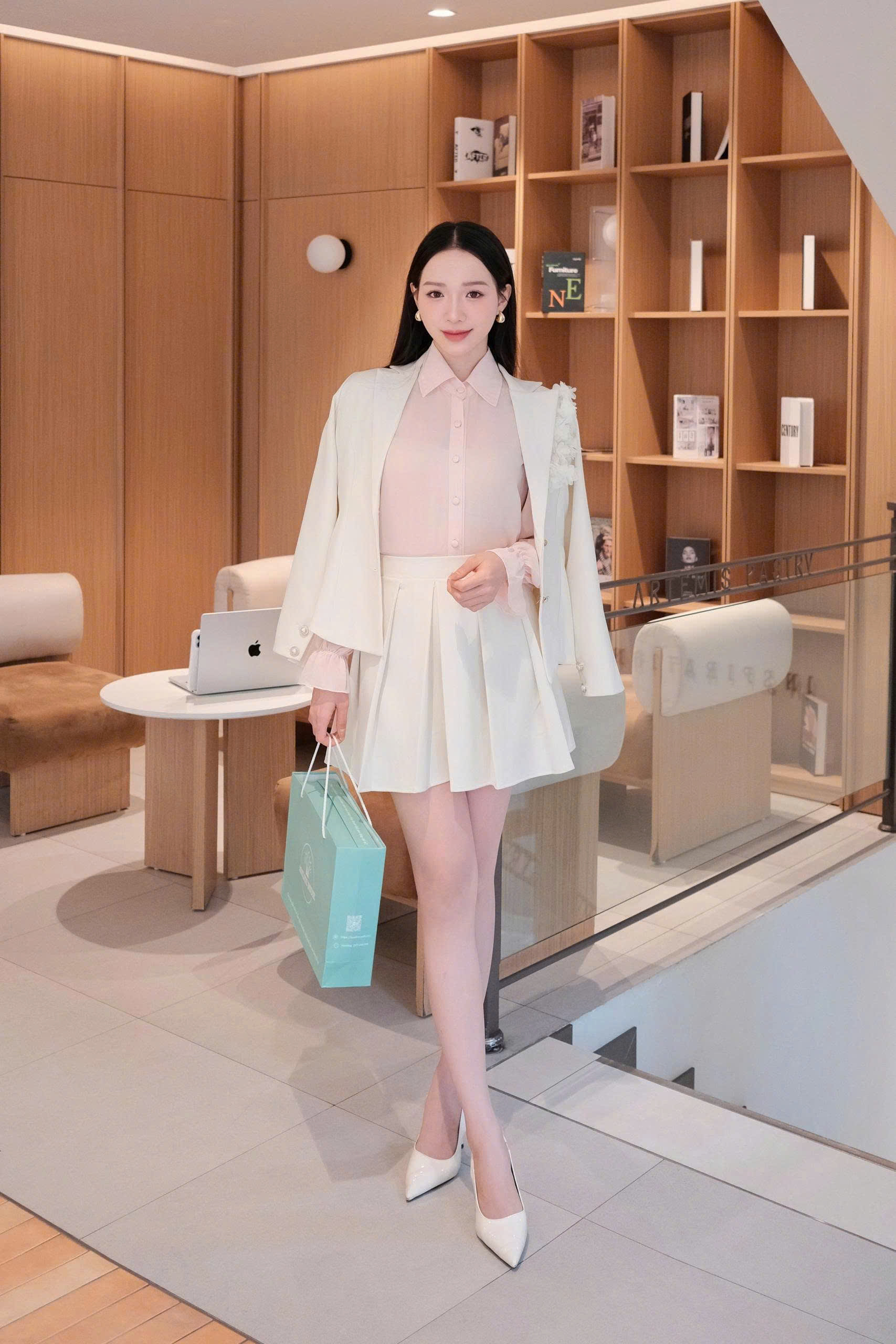ADELINE HOUSE-✨ Set Áo Sơ Mi+ Chân Váy Xếp Ly Xinh Xắn- TK45.5 CAM NUDE