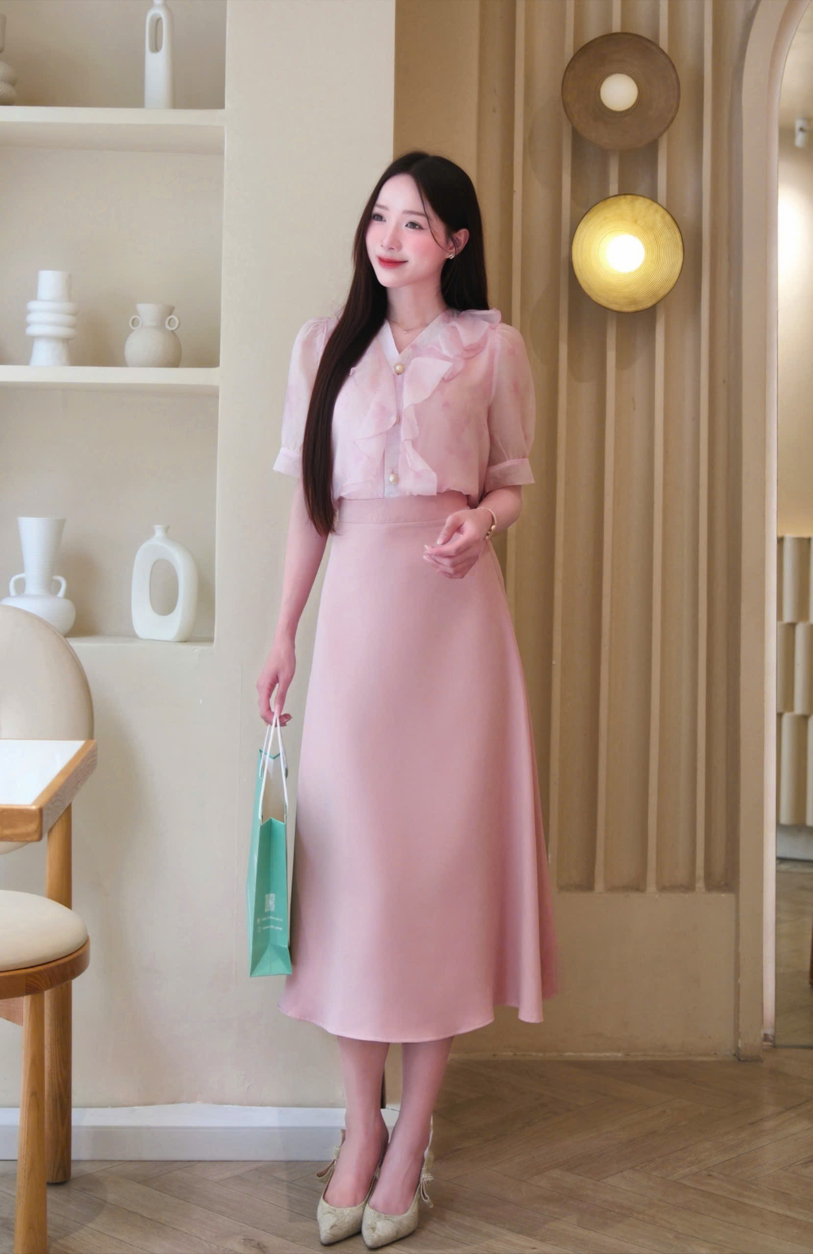 ADELINE HOUSE- SET VÁY CÔNG SỞ/ ÁO SƠ MI VOAN HOA NHÍ+ CHÂN VÁY CÔNG SỞ- TK183.1