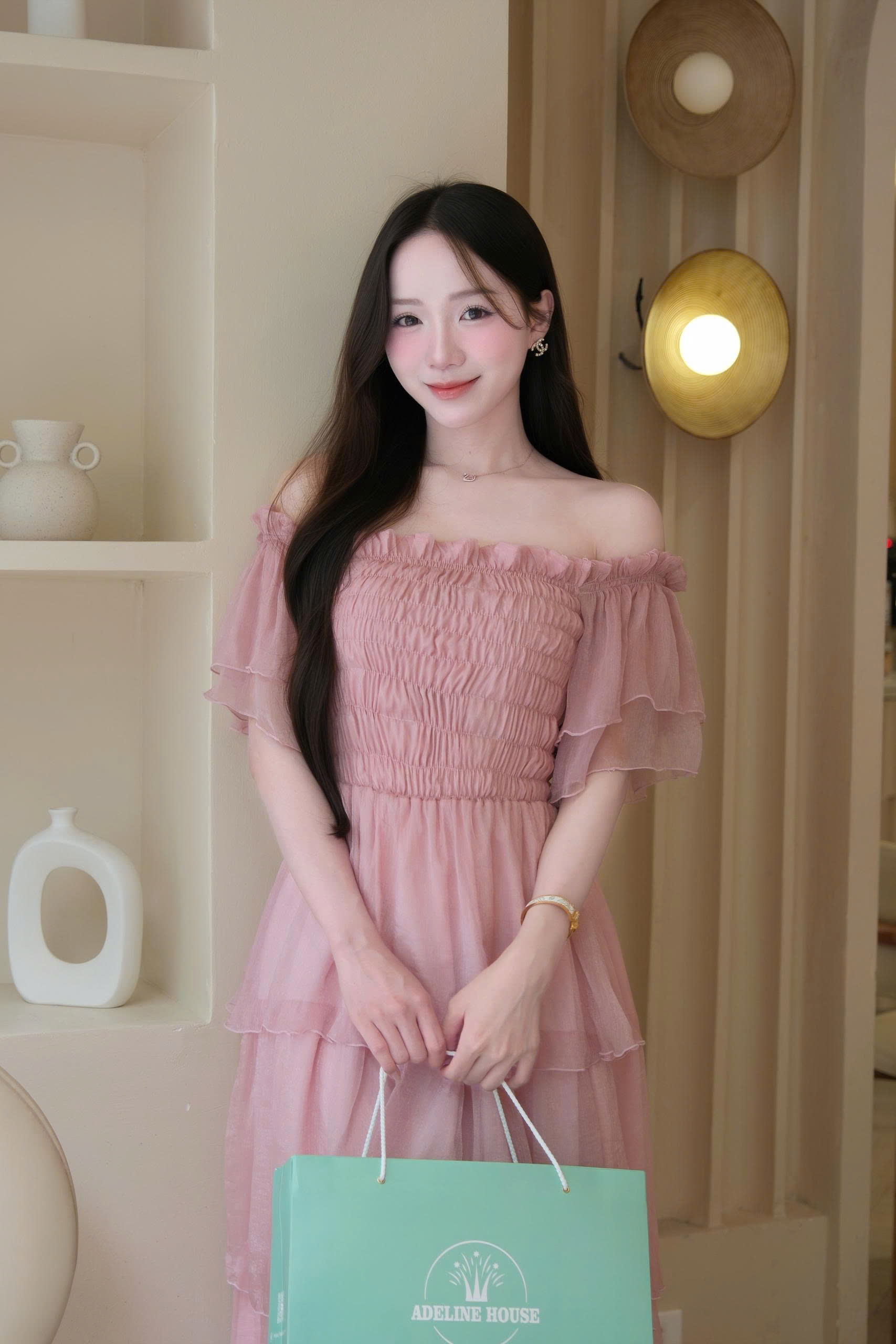 ADELINE HOUSE- ĐẦM XOÈ NGANG VAI TẦNG VOAN HỒNG NHẸ NHÀNG - TK193.1
