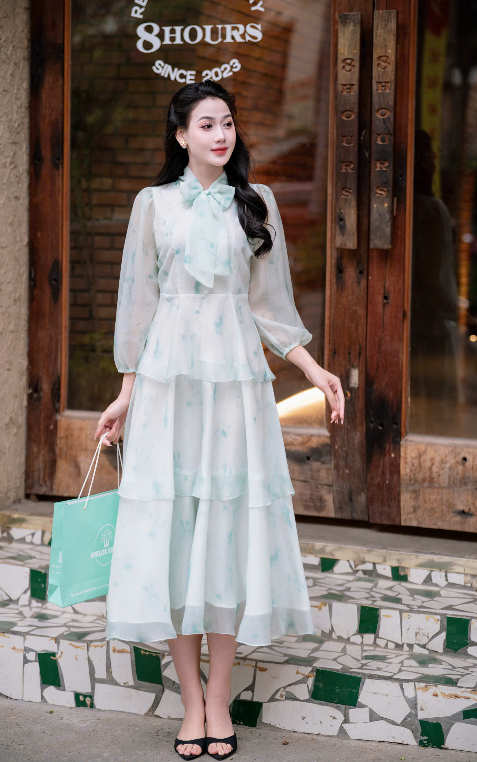 ADELINE HOUSE- Váy Voan 3 tầng nơ cổ Dew Blossom – ADELINE TK148.1 Xanh