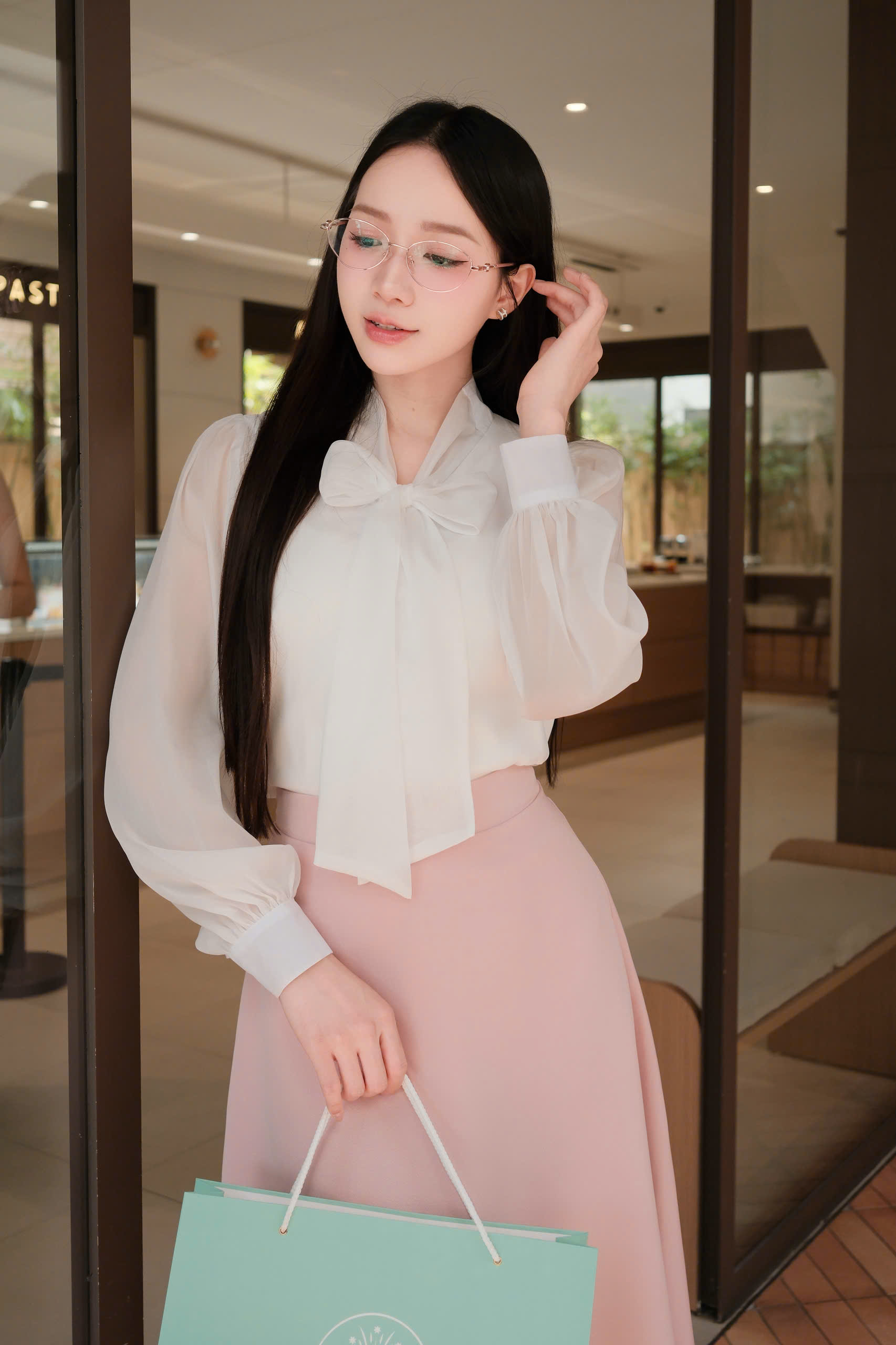 ADELINE HOUSE- SET VÁY SƠ MI NƠ+ CHÂN VÁY CÔNG SỞ- TK152.4+TK25.5