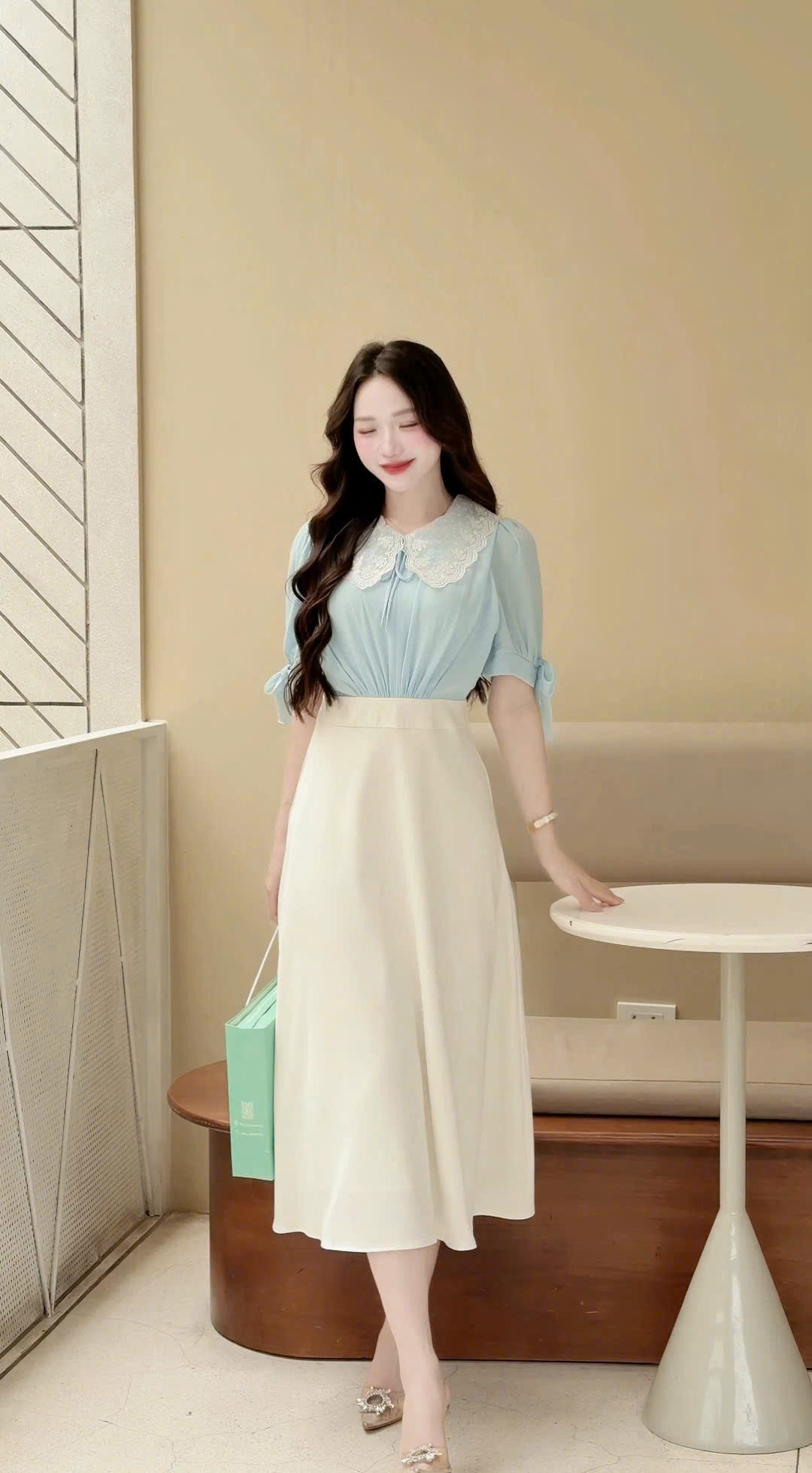 ADELINE HOUSE - VÁY LIÊN CỔ REN THANH LỊCH – NHẸ NHÀNG- TK 196.1