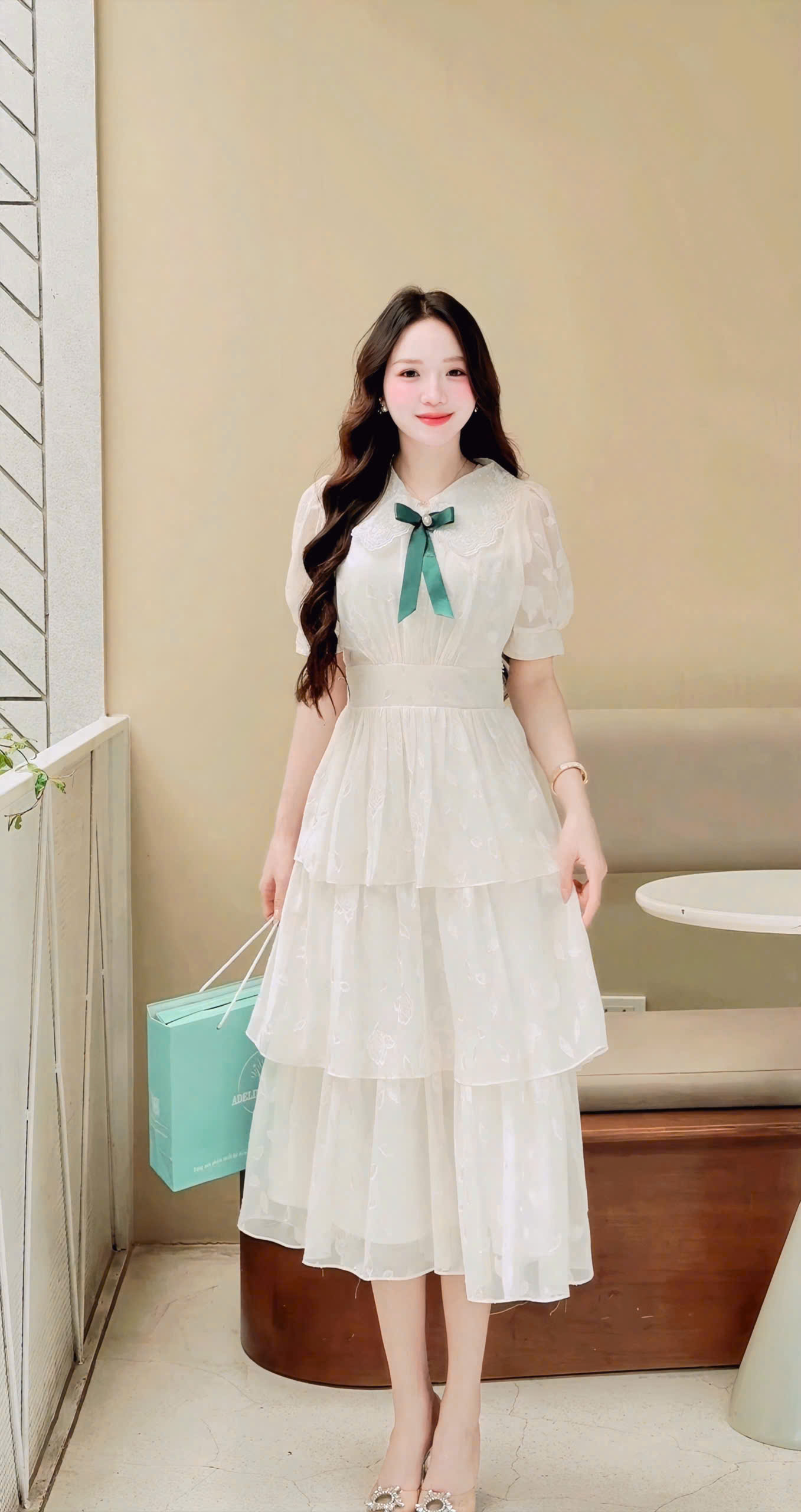ADELINE HOUSE -  VÁY TRẮNG CỔ REN THANH KHIẾT NHƯ NÀNG THƠ –  TK 200.1