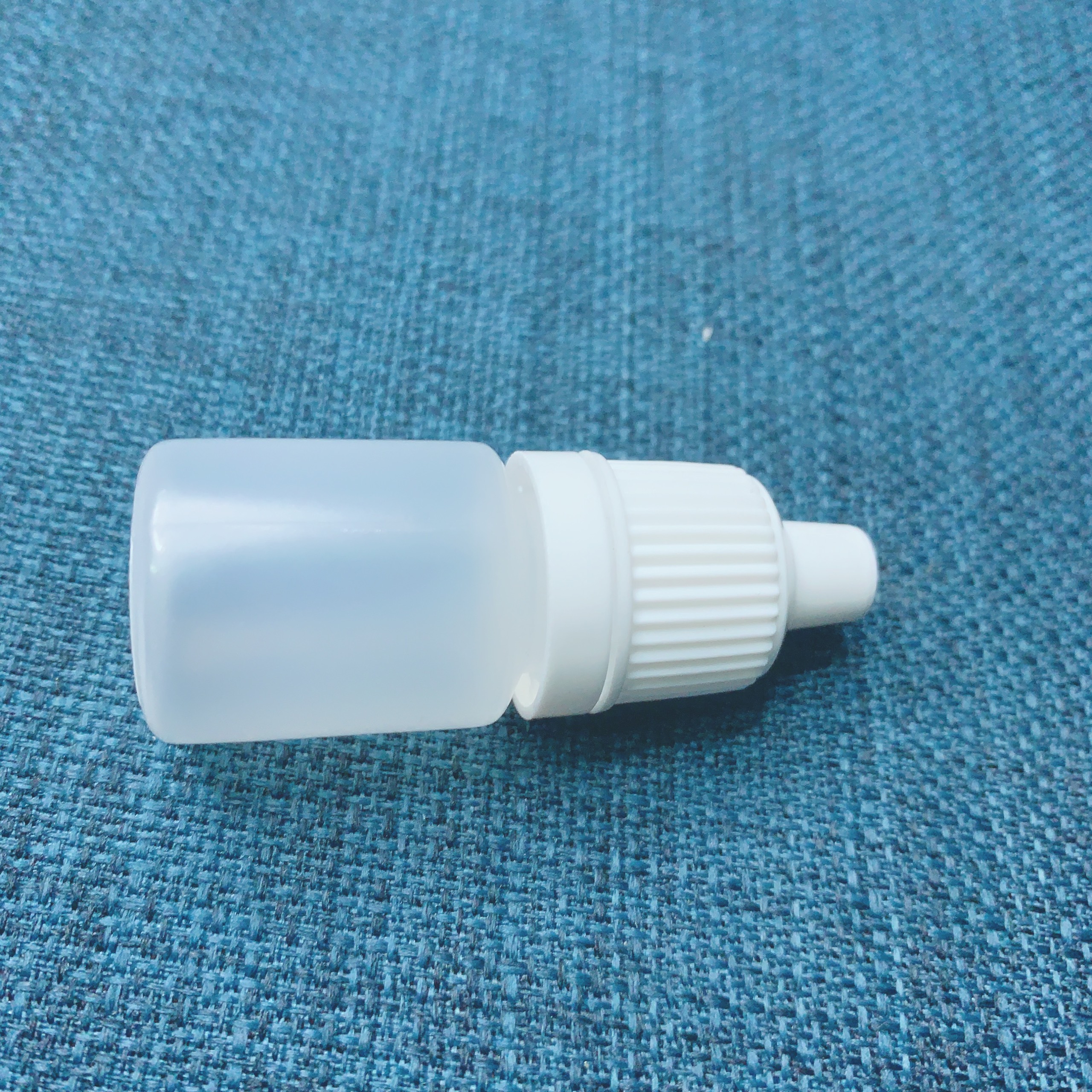 Lọ Nhỏ Giọt 5ml Nắp Trắng Bảo Hiểm LDPE