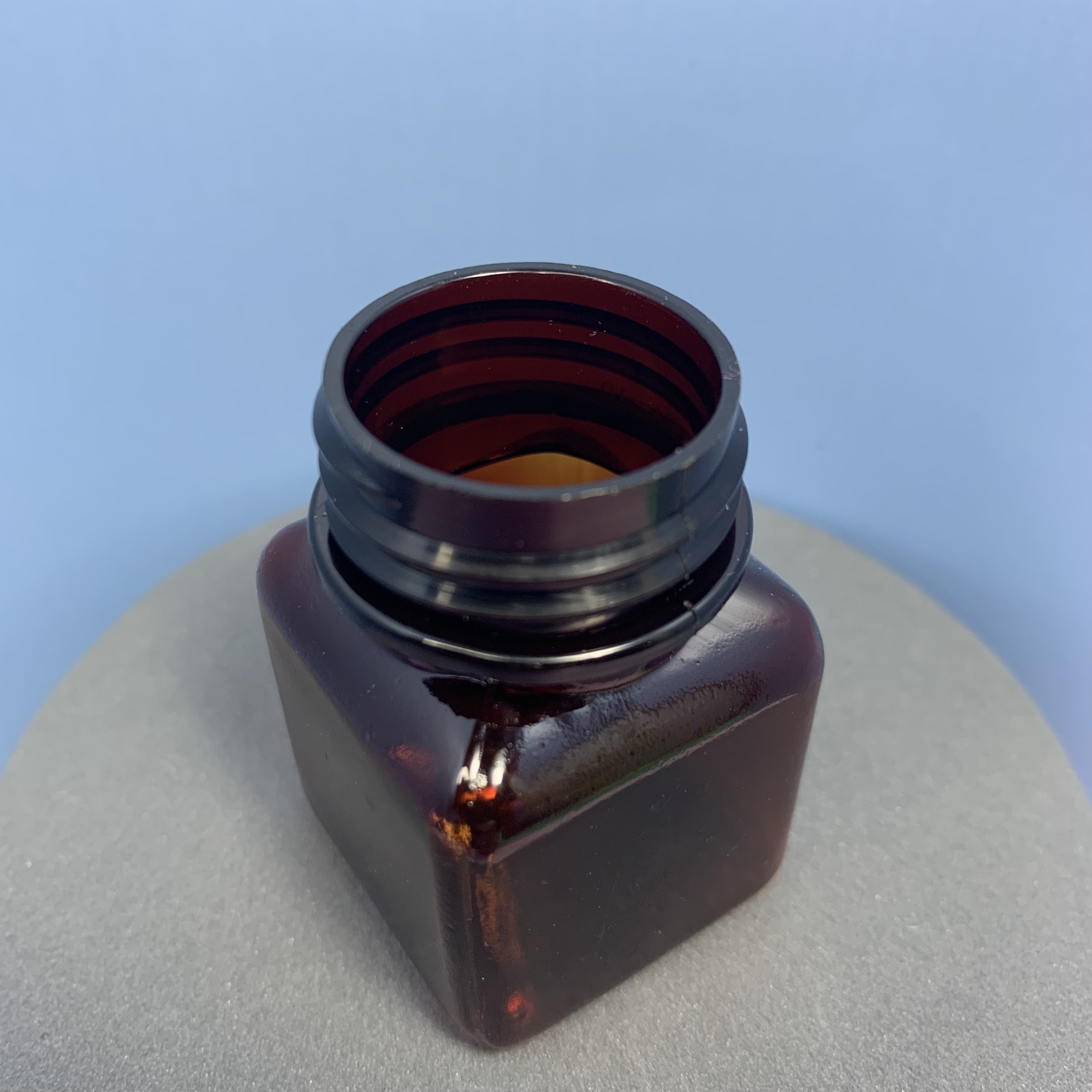 Hũ nhựa PET nâu 25ml thân vuông