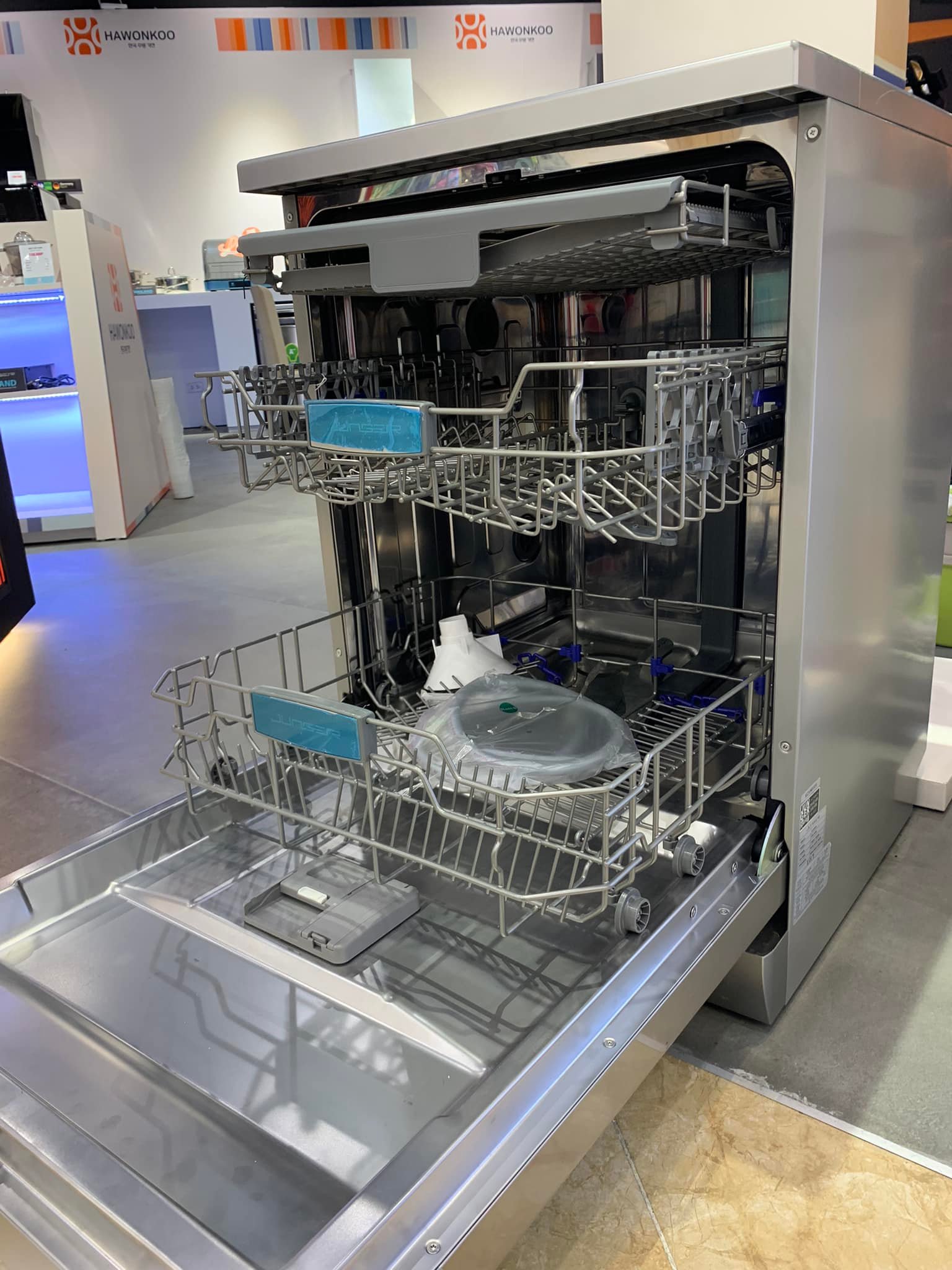 Máy rửa bát Junger DWJ-600