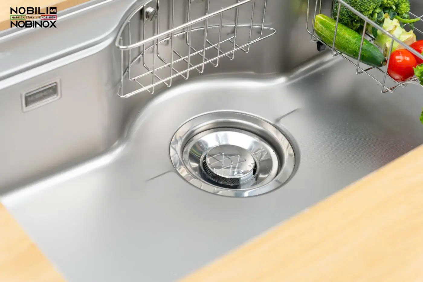 CHẬU RỬA BÁT 1 HỐ NOBINOX ROSA NN995D