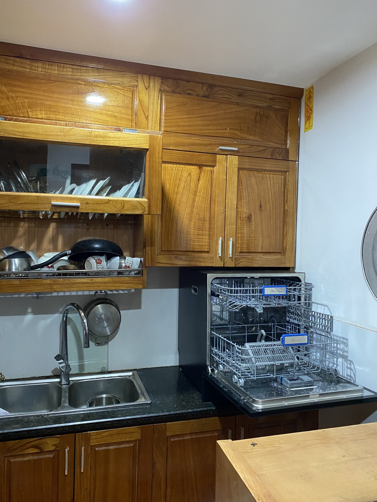Máy rửa bát Texgio Dishwasher TGWF68GB Smart - 8 Bộ Nâng cấp 11 Bộ - Kết Nối Wifi, Sấy Khí Nóng
