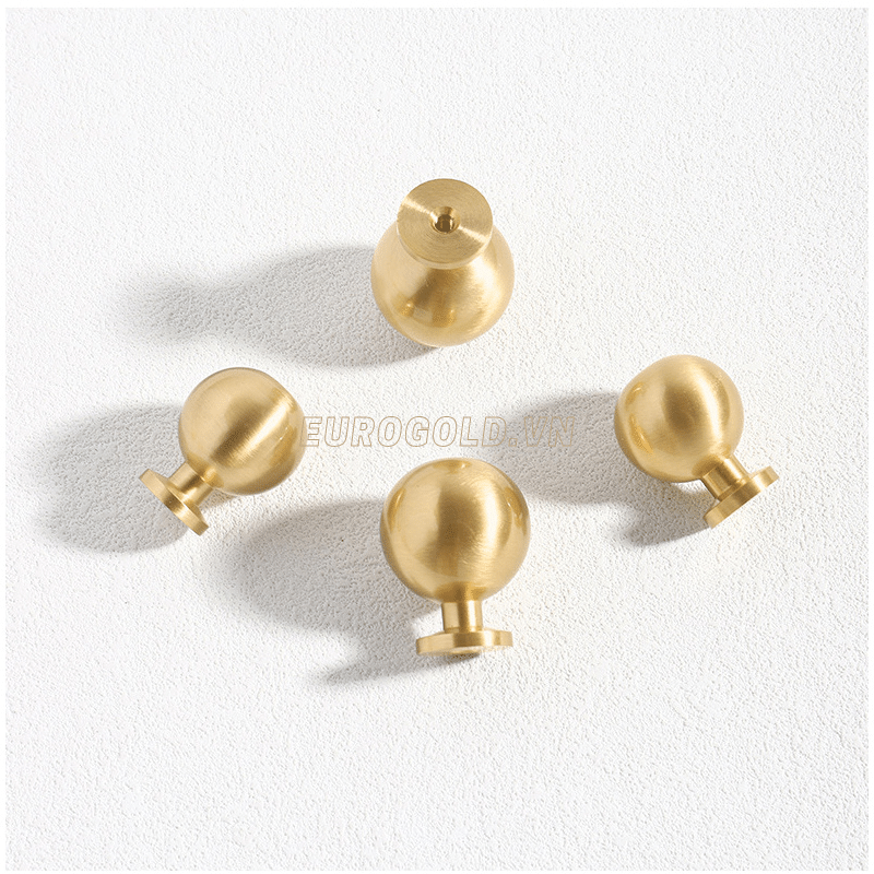 Núm Tủ Tròn Đồng Nguyên Chất BHG68 Eurogold