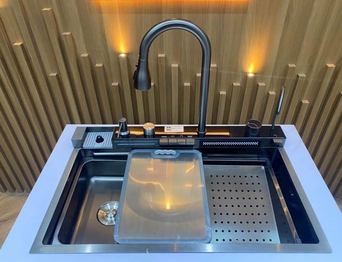 Chậu rửa bát nhiệt độ kèm vòi thác hiển thị nhiệt độ inox 304