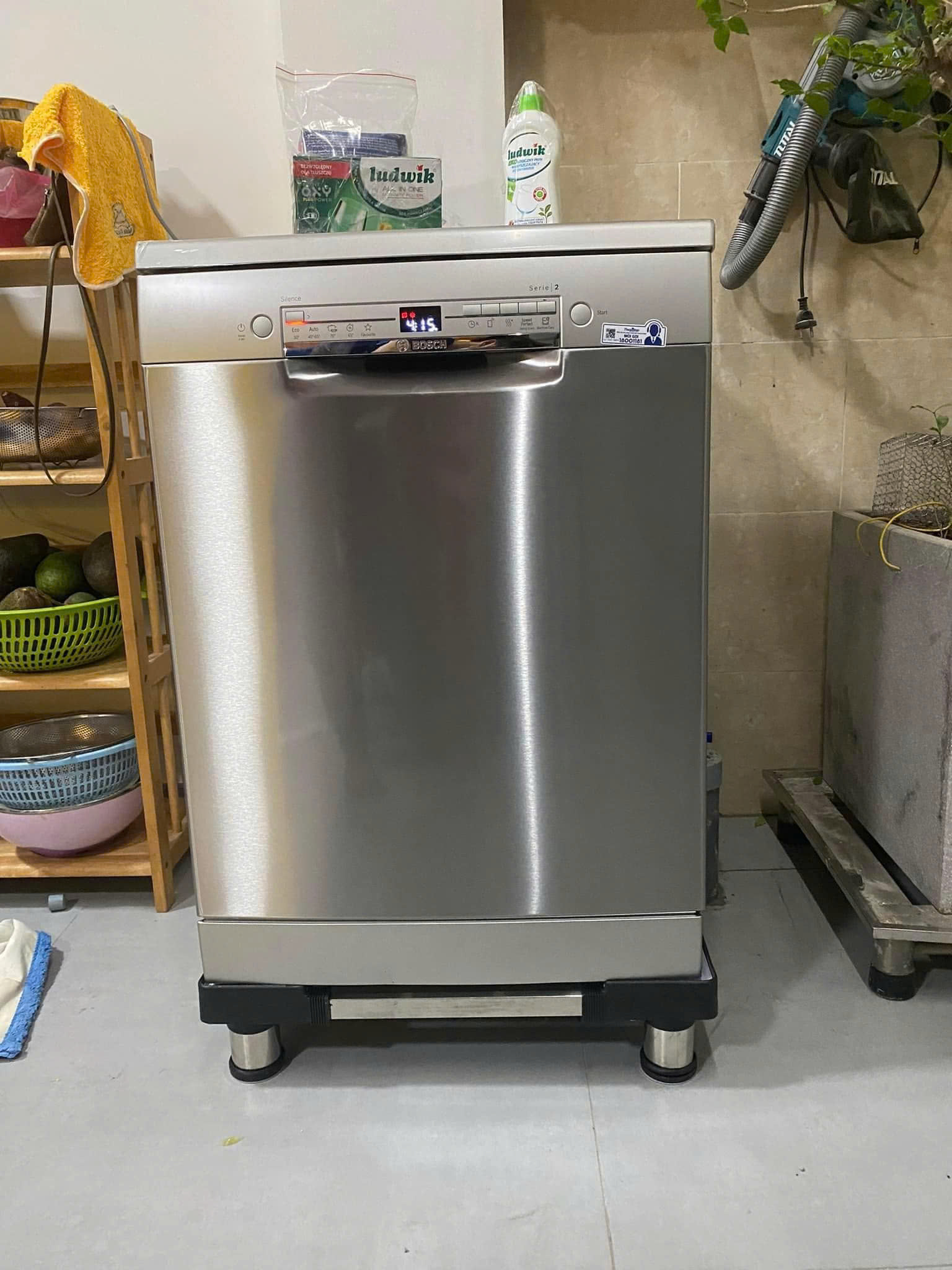 Máy rửa bát  Bosch SMS2IVI61E