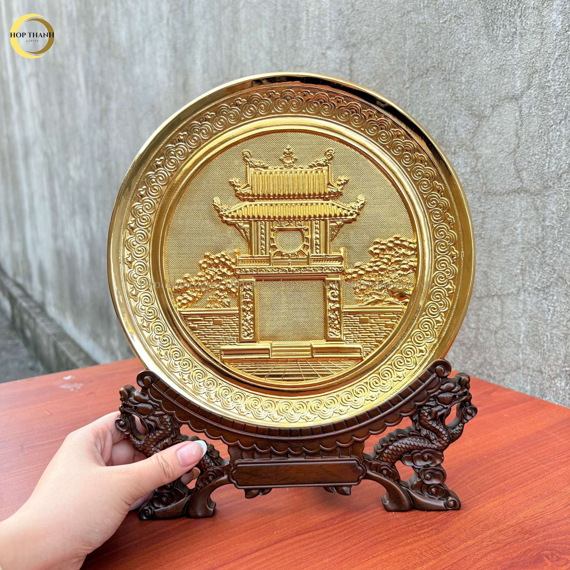 TRANH ĐĨA KHUÊ VĂN CÁC BẰNG ĐỒNG MẠ VÀNG 24K - ĐK 25CM