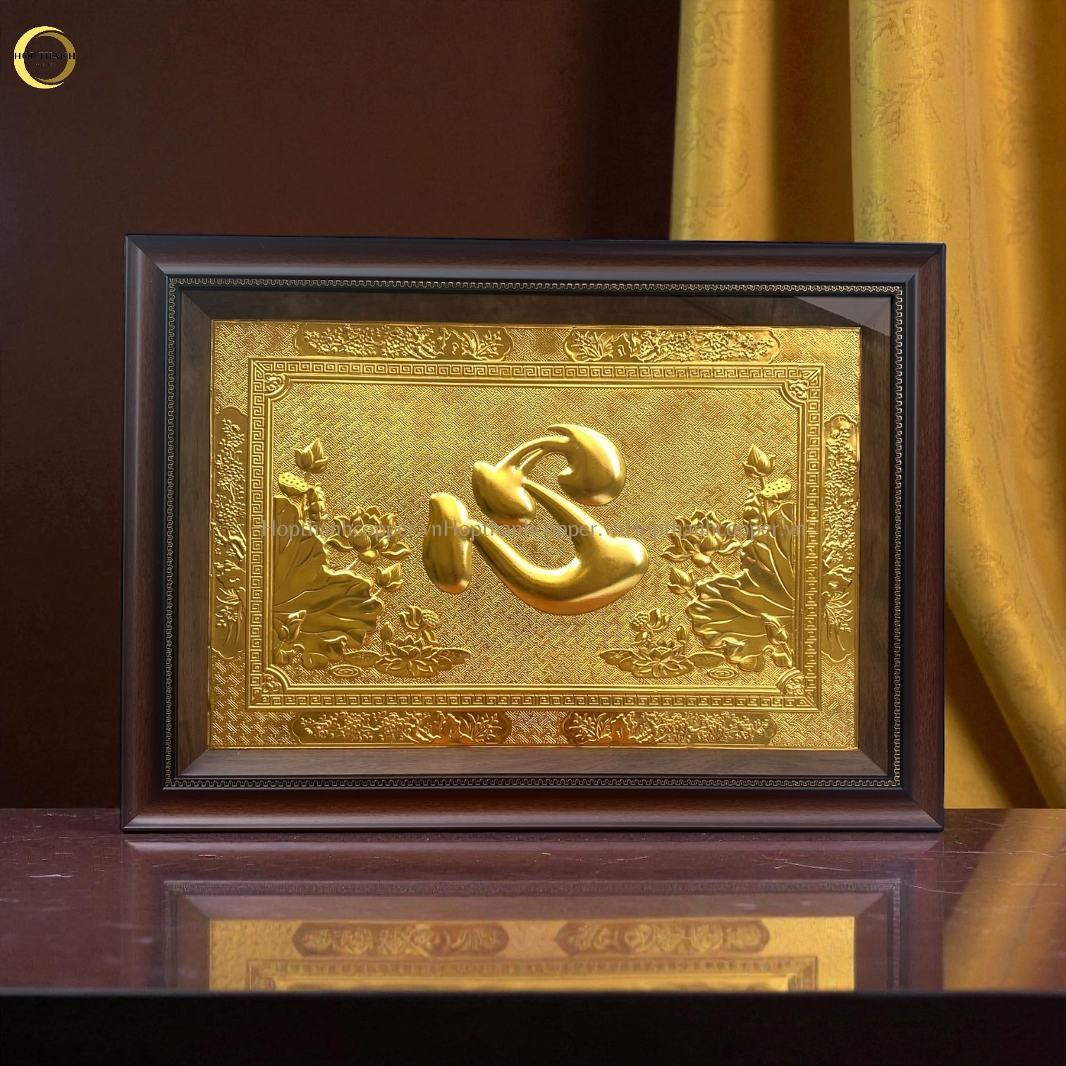 TRANH CHỮ TÂM BẰNG ĐỒNG DÁT VÀNG - KÍCH THƯỚC 50X70CM