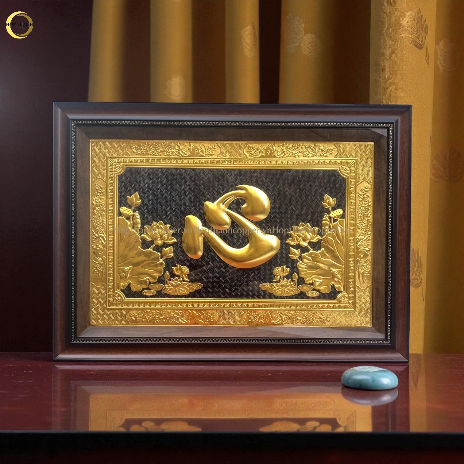 TRANH CHỮ TÂM BẰNG ĐỒNG DÁT VÀNG - KÍCH THƯỚC 50X70CM