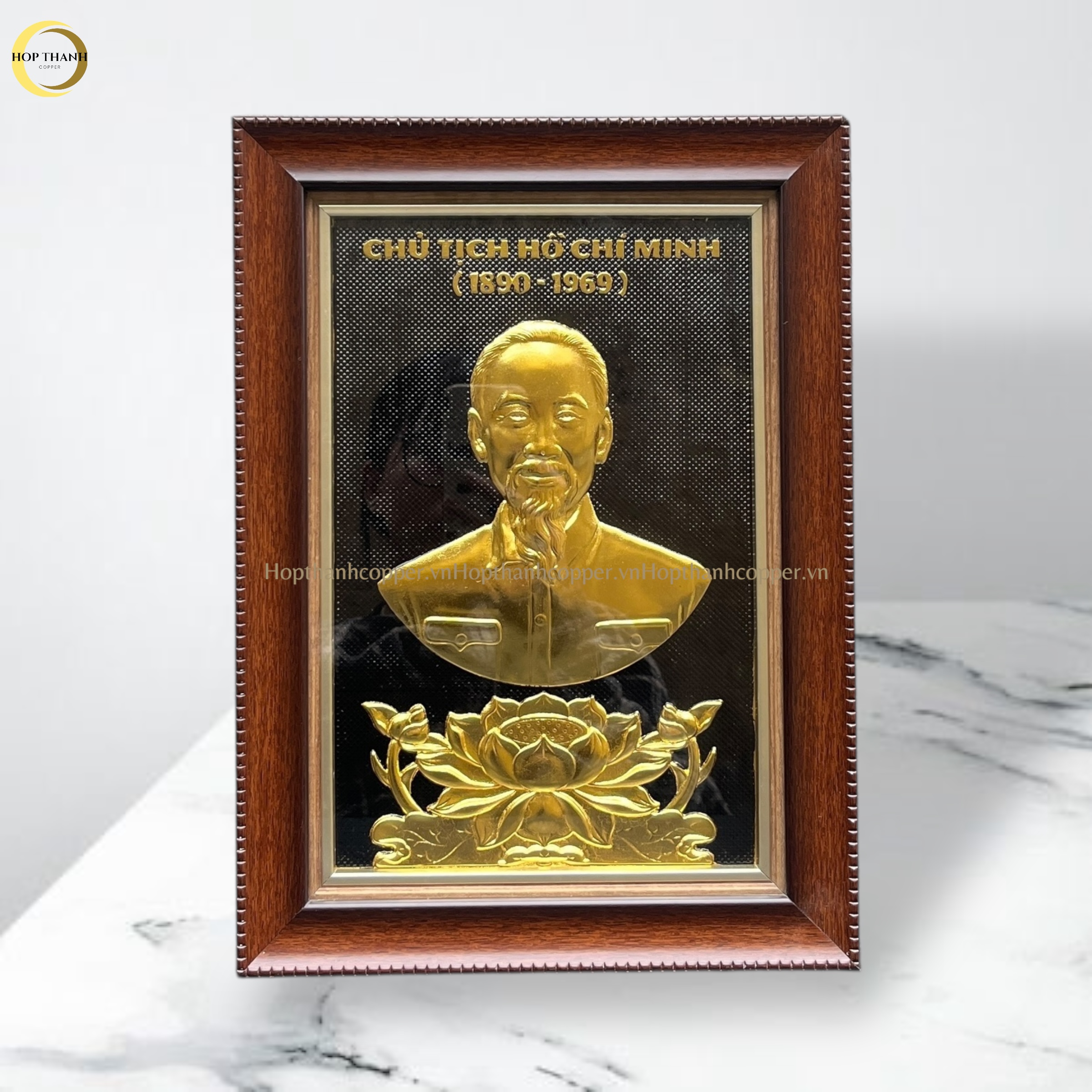 TRANH ĐỒNG CHÂN DUNG CHỦ TỊCH HỒ CHÍ MINH BẰNG ĐỒNG DÁT VÀNG - KÍCH THƯỚC 28X38CM